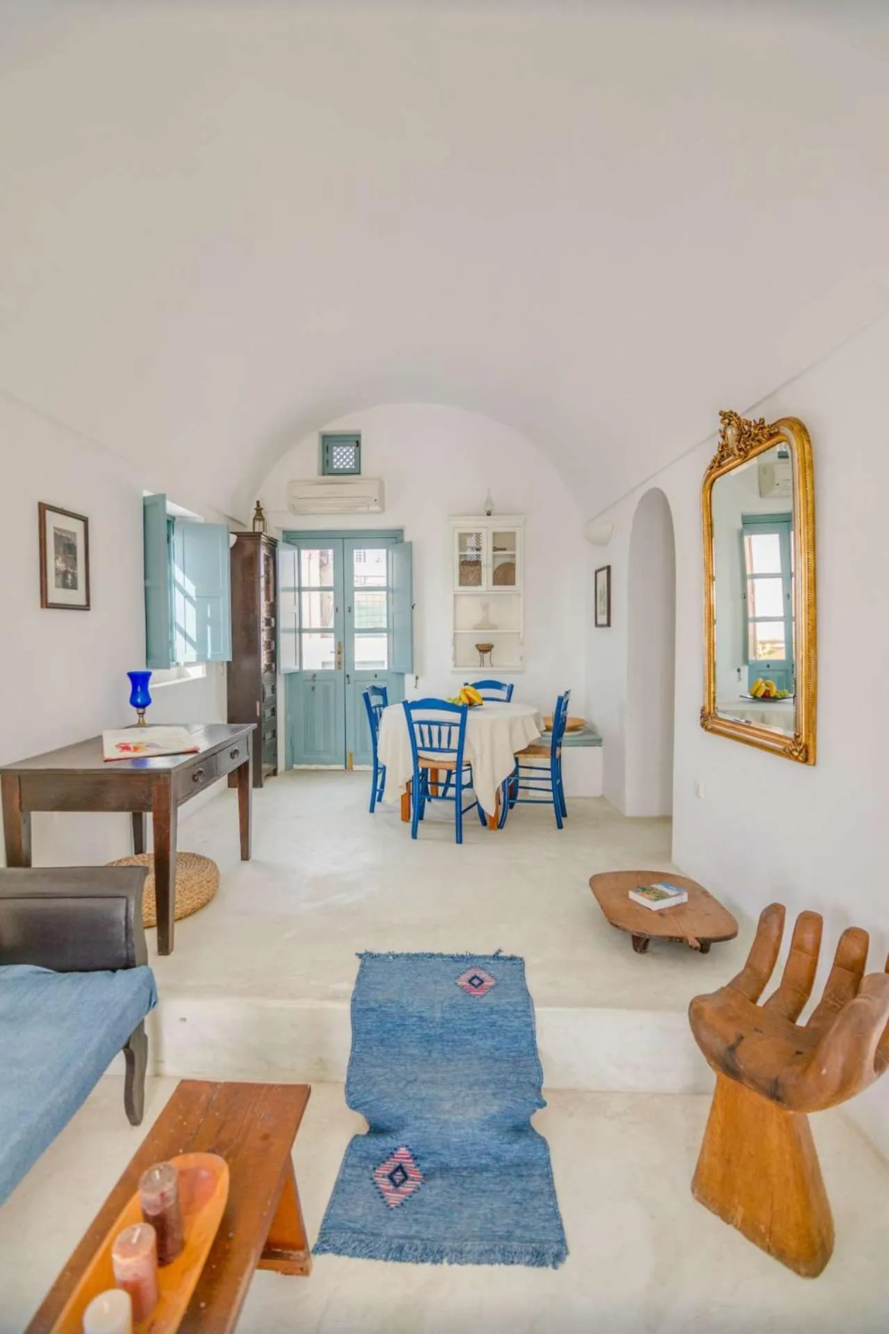 Living room in Zoe Aegeas Traditional houses