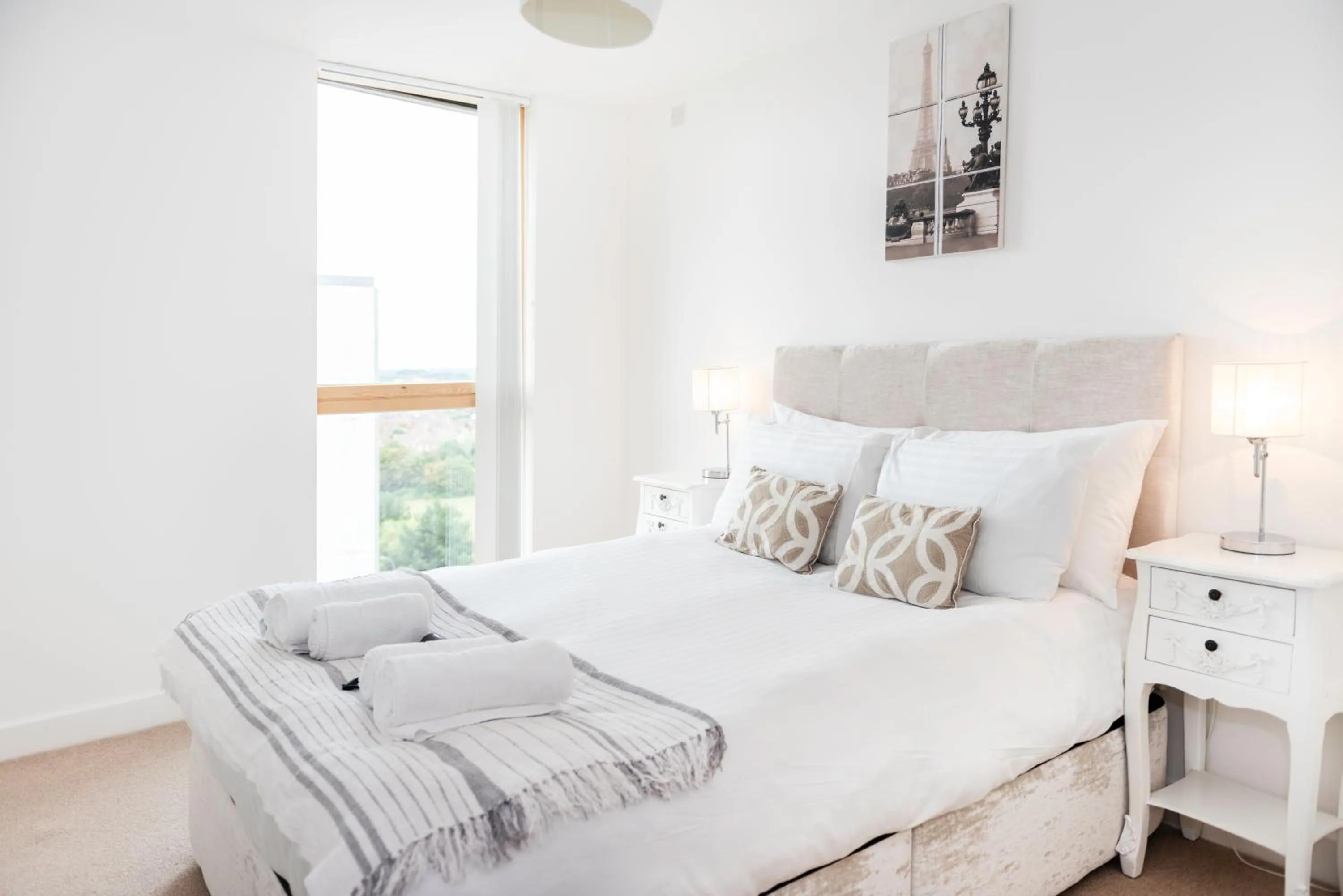 Bed in City Stay Apartments - Vizion