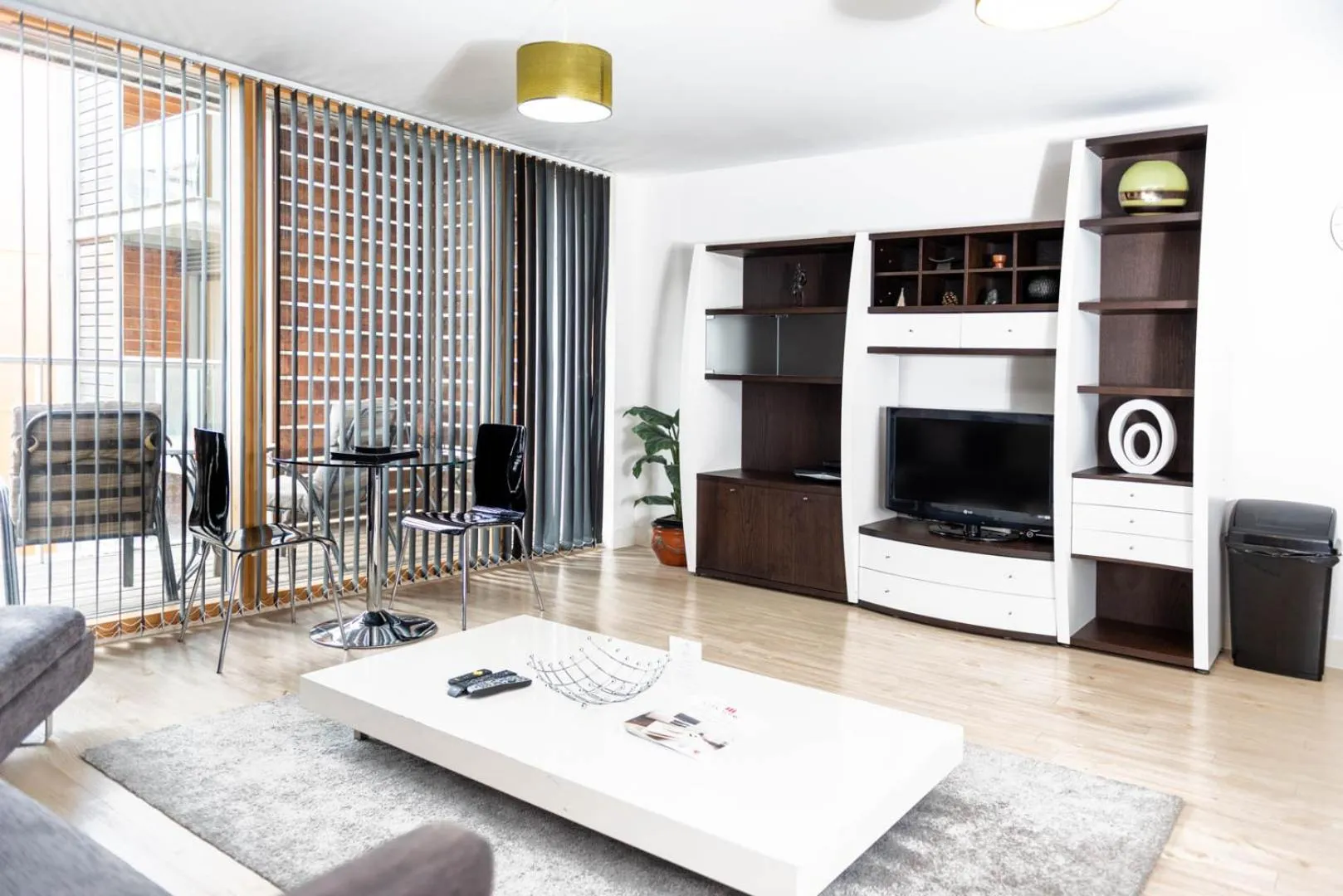 Family in City Stay Apartments - Vizion