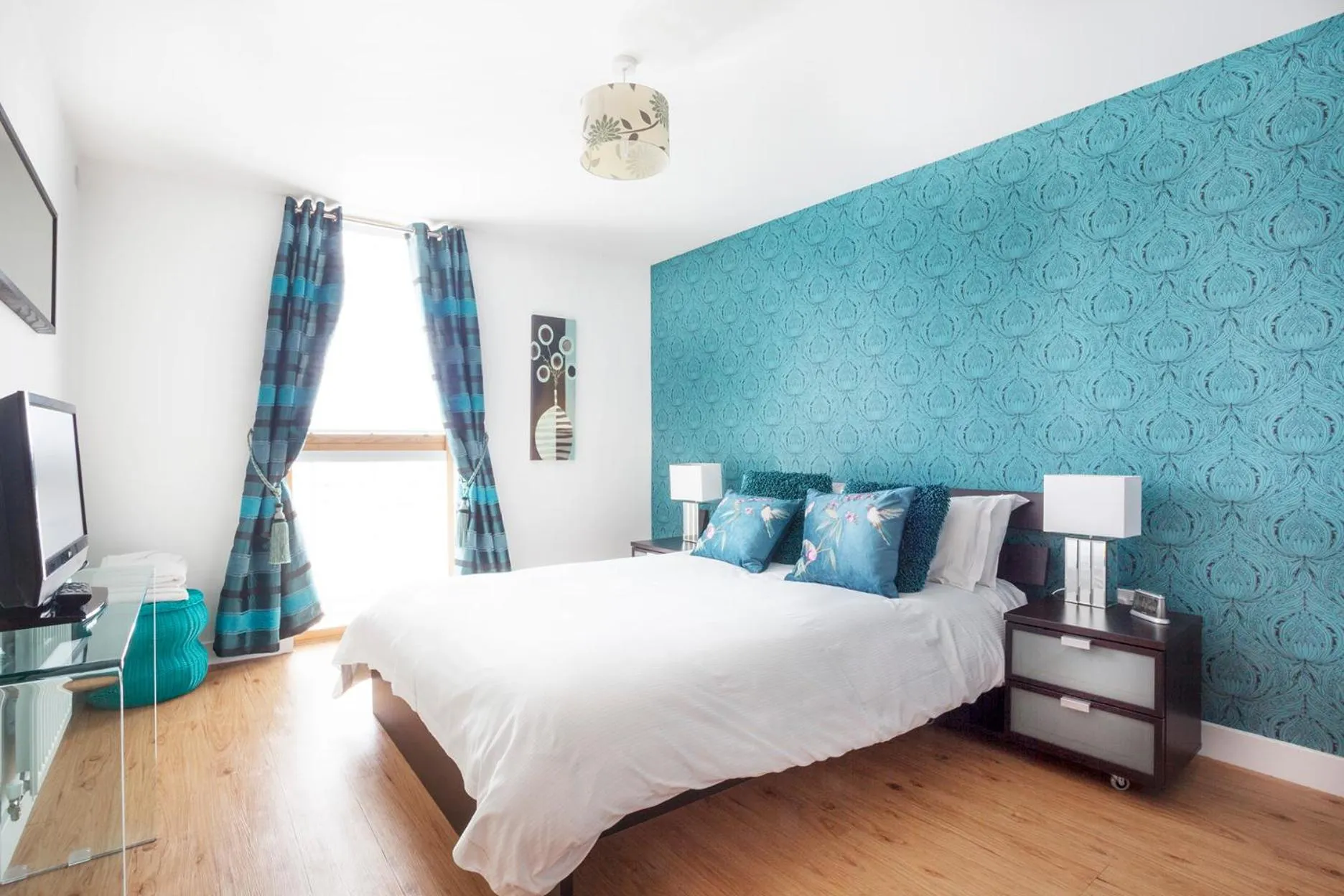 Bed in City Stay Apartments - Vizion