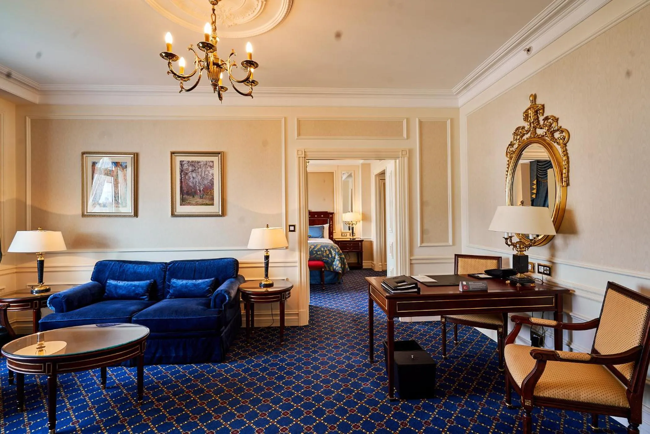 Living room in Fairmont Grand Hotel Kyiv