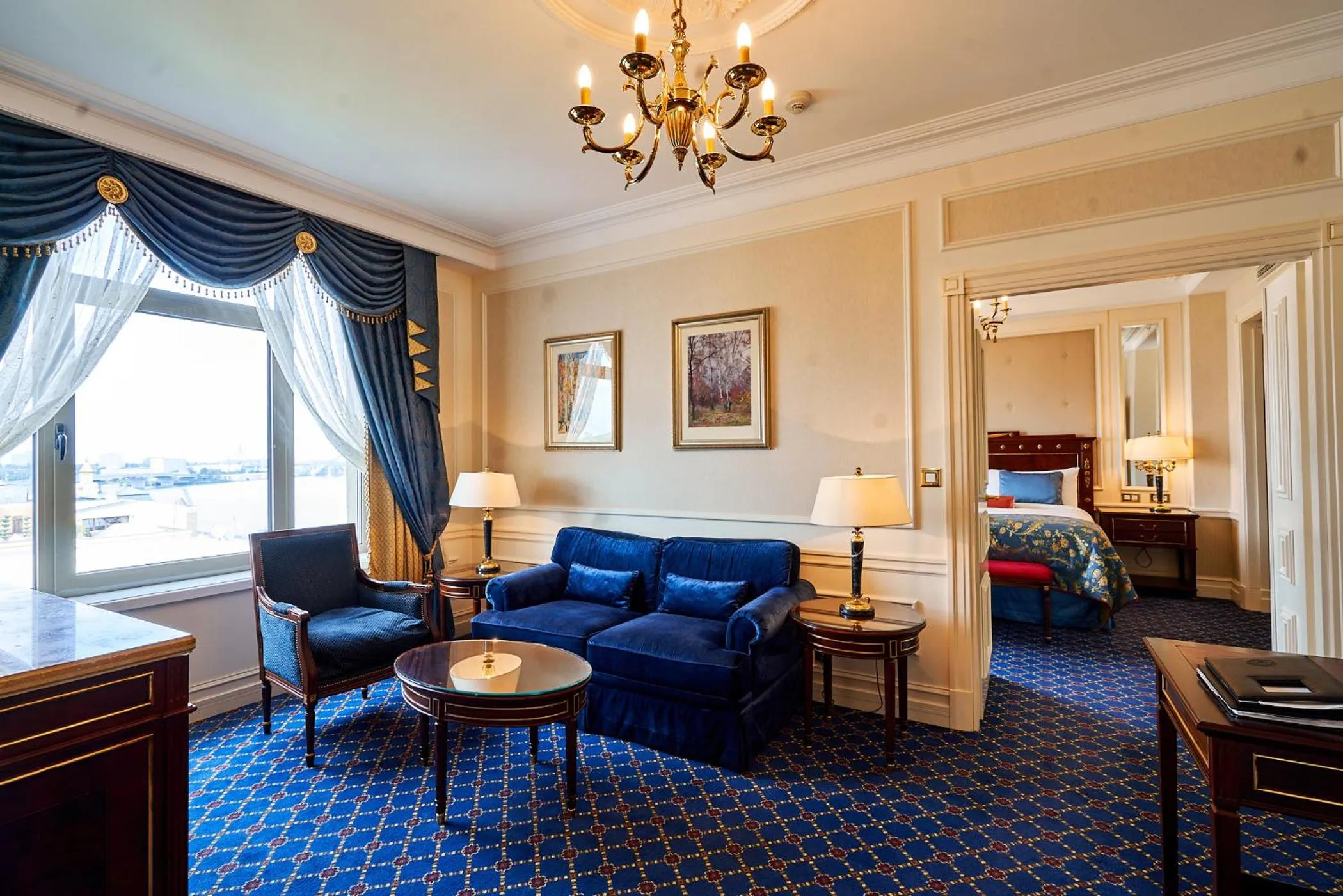Living room, Bed in Fairmont Grand Hotel Kyiv