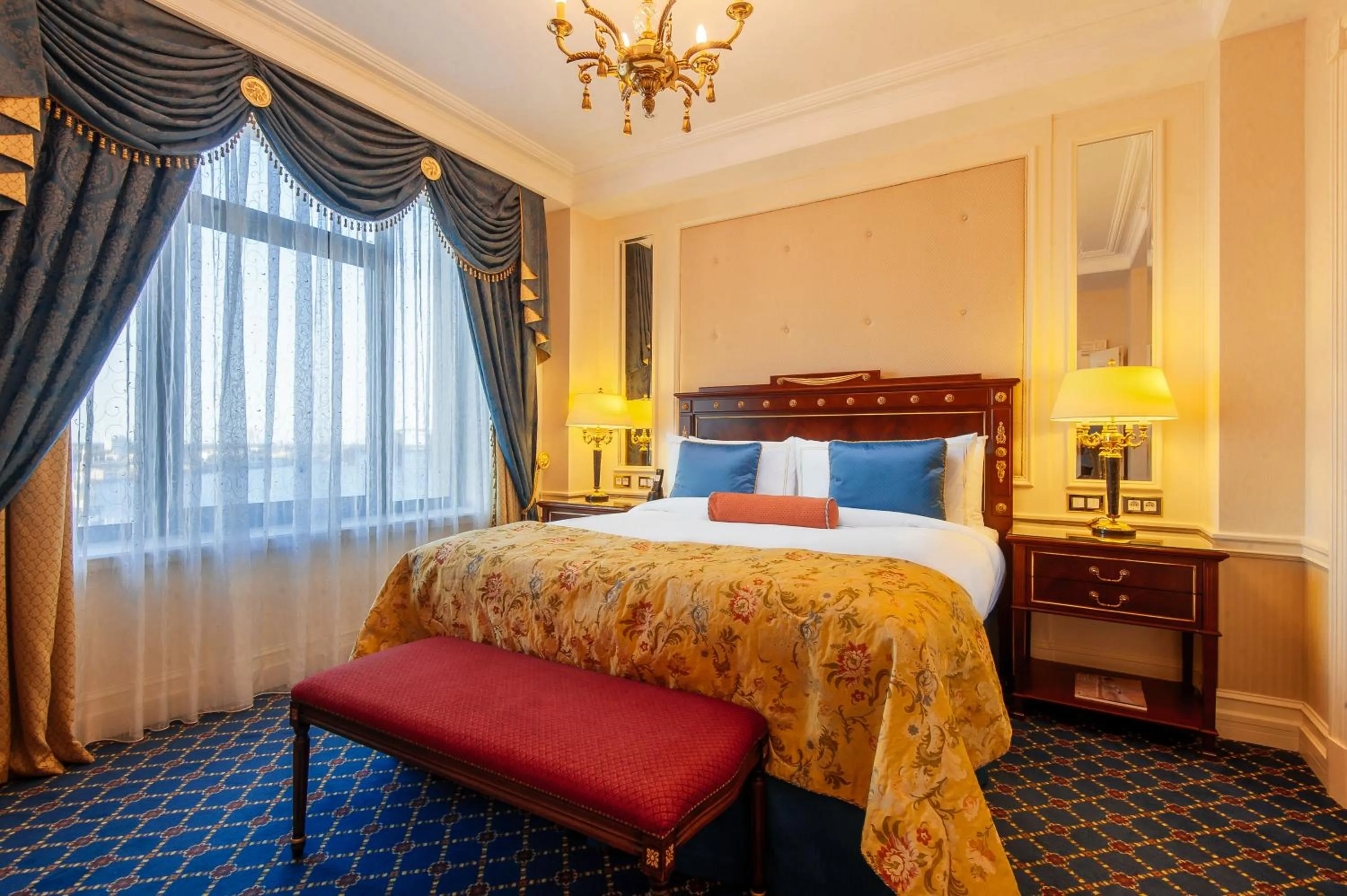 View (from property/room), Bed in Fairmont Grand Hotel Kyiv
