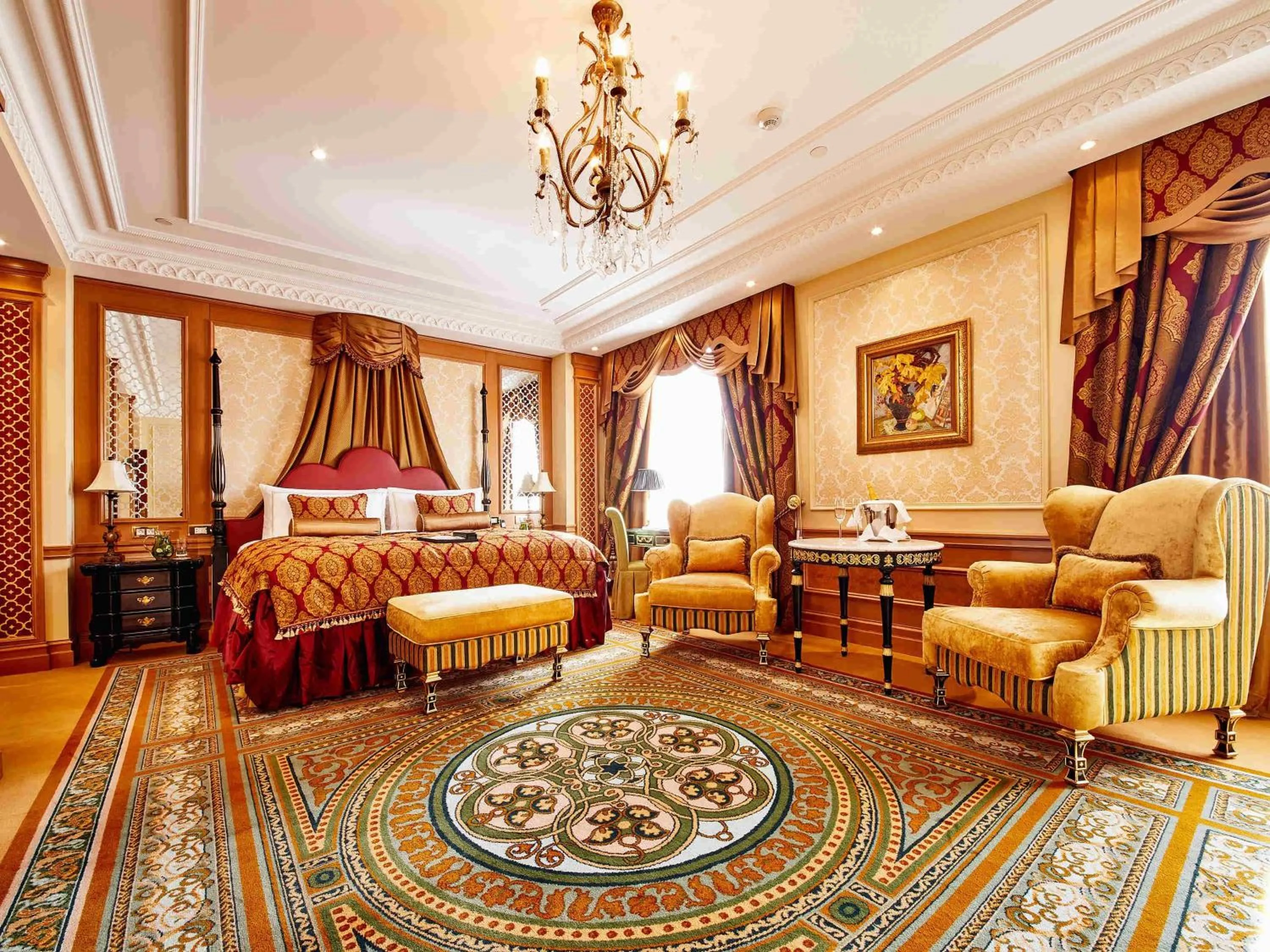 Photo of the whole room, Bed in Fairmont Grand Hotel Kyiv
