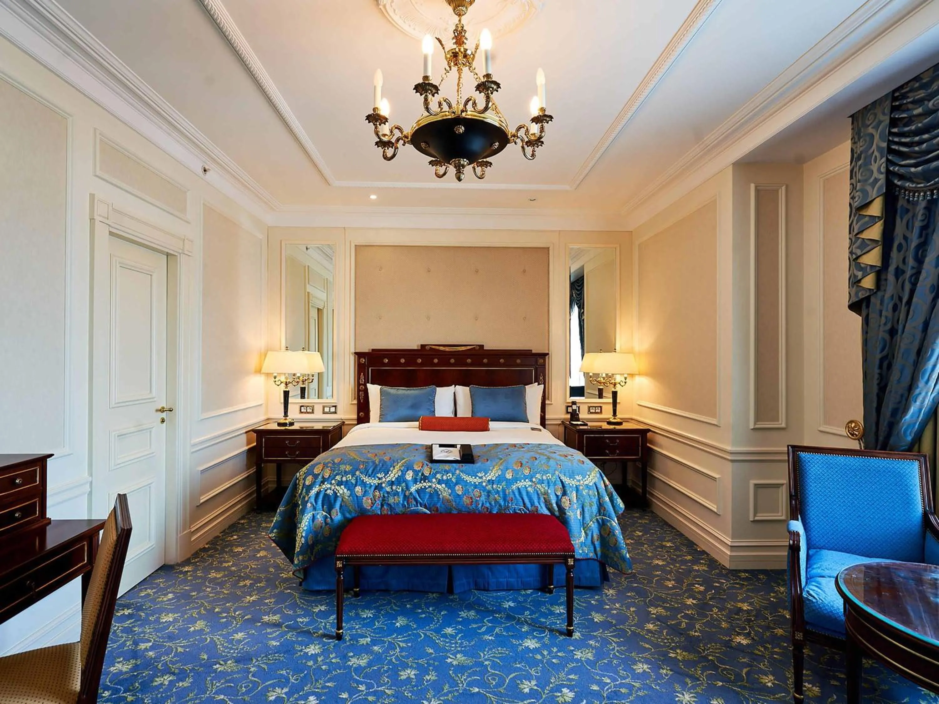 Bedroom, Bed in Fairmont Grand Hotel Kyiv