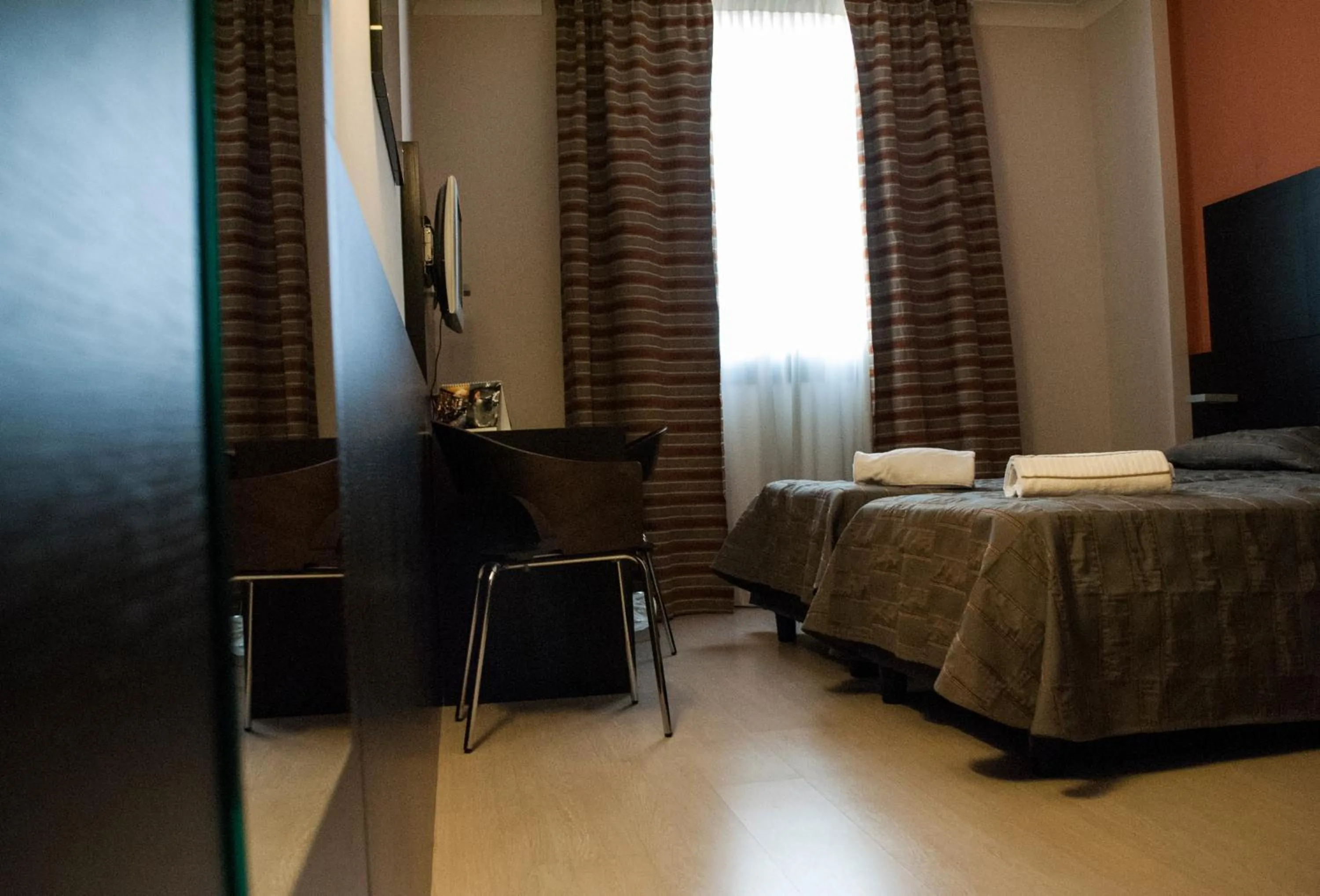 Bedroom, Bed in Vercelli Palace Hotel