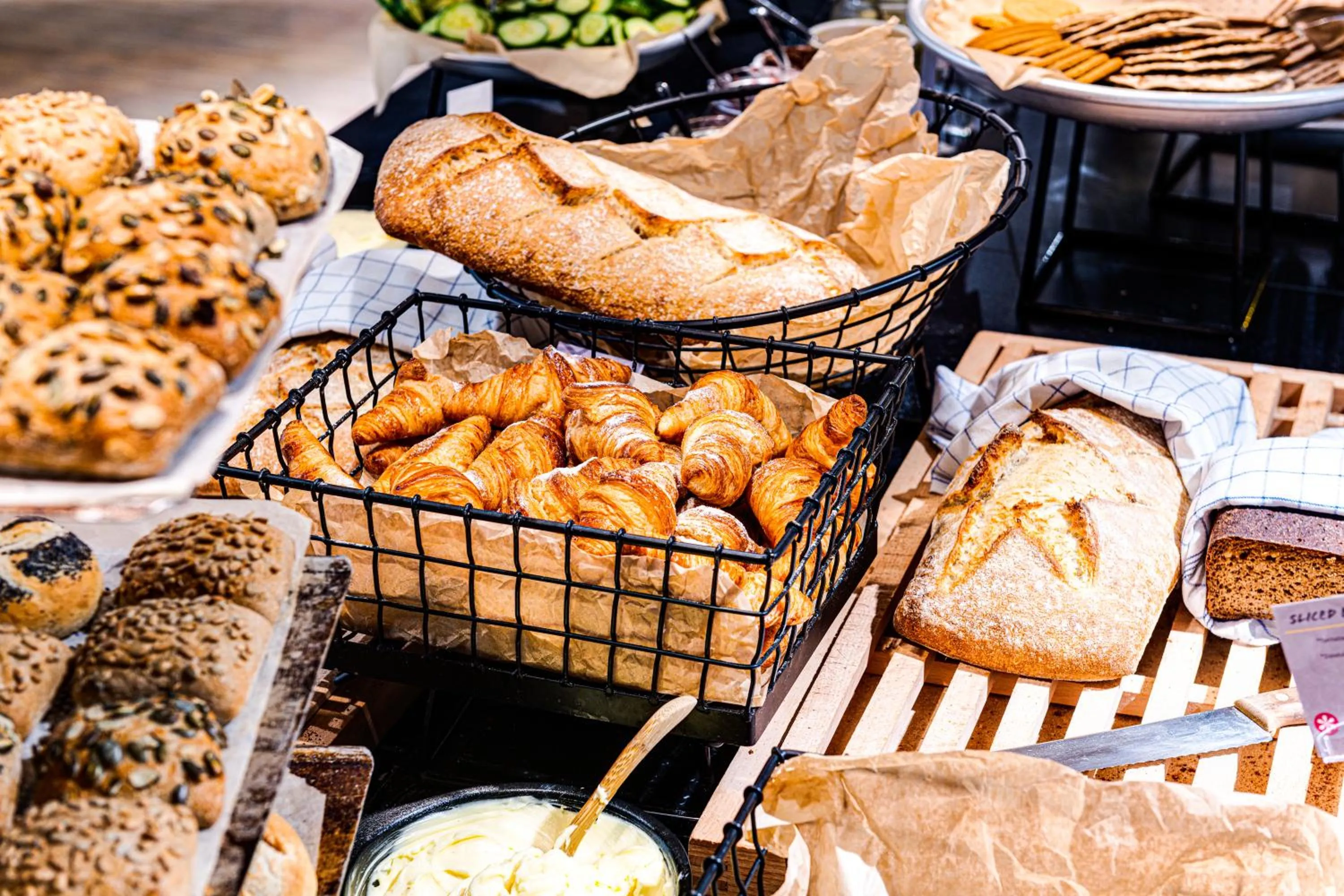 Breakfast in Comfort Hotel Kista