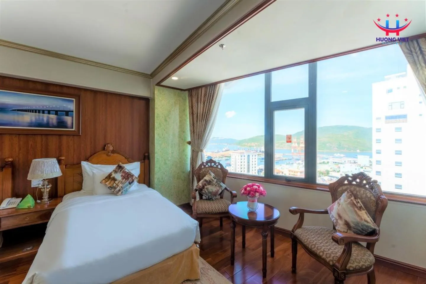 View (from property/room), Bed in Huong Viet Hotel Quy Nhon - Beachfront