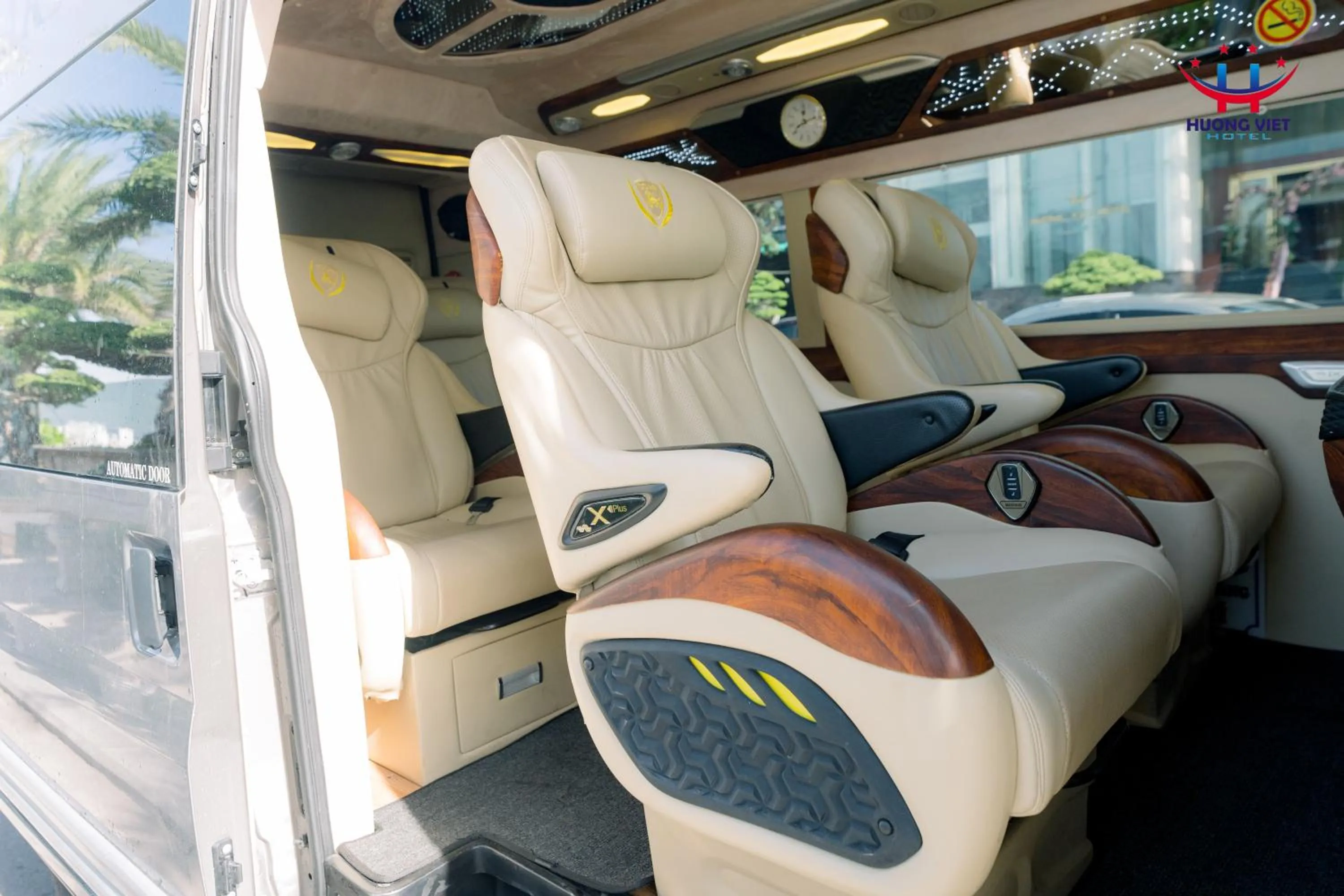 shuttle in Huong Viet Hotel Quy Nhon - Beachfront