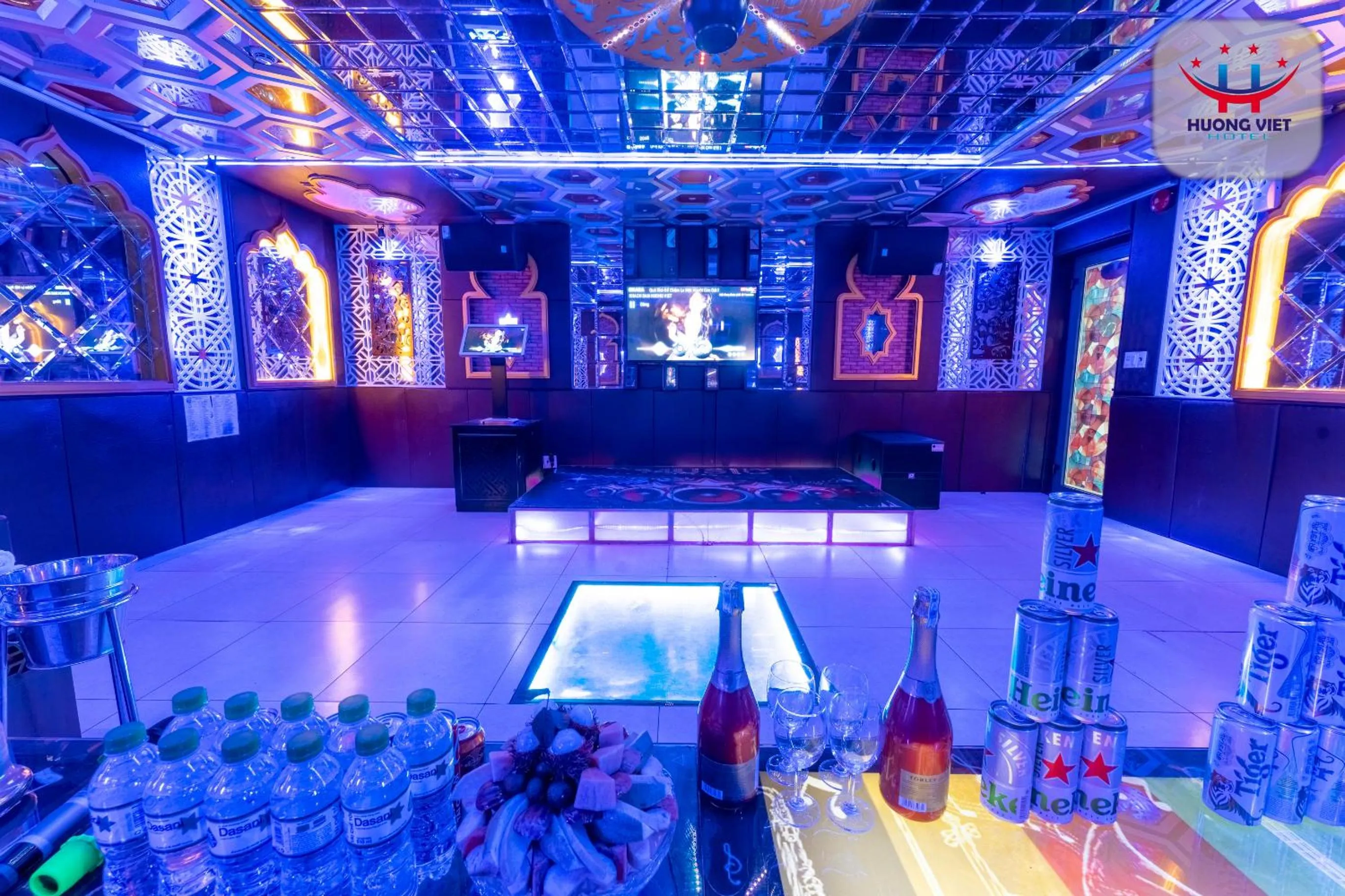 Karaoke in Huong Viet Hotel Quy Nhon - Beachfront