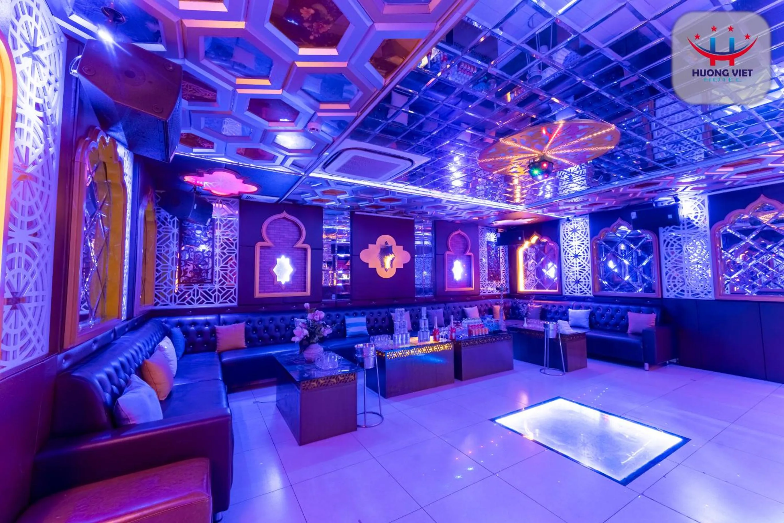 Karaoke in Huong Viet Hotel Quy Nhon - Beachfront