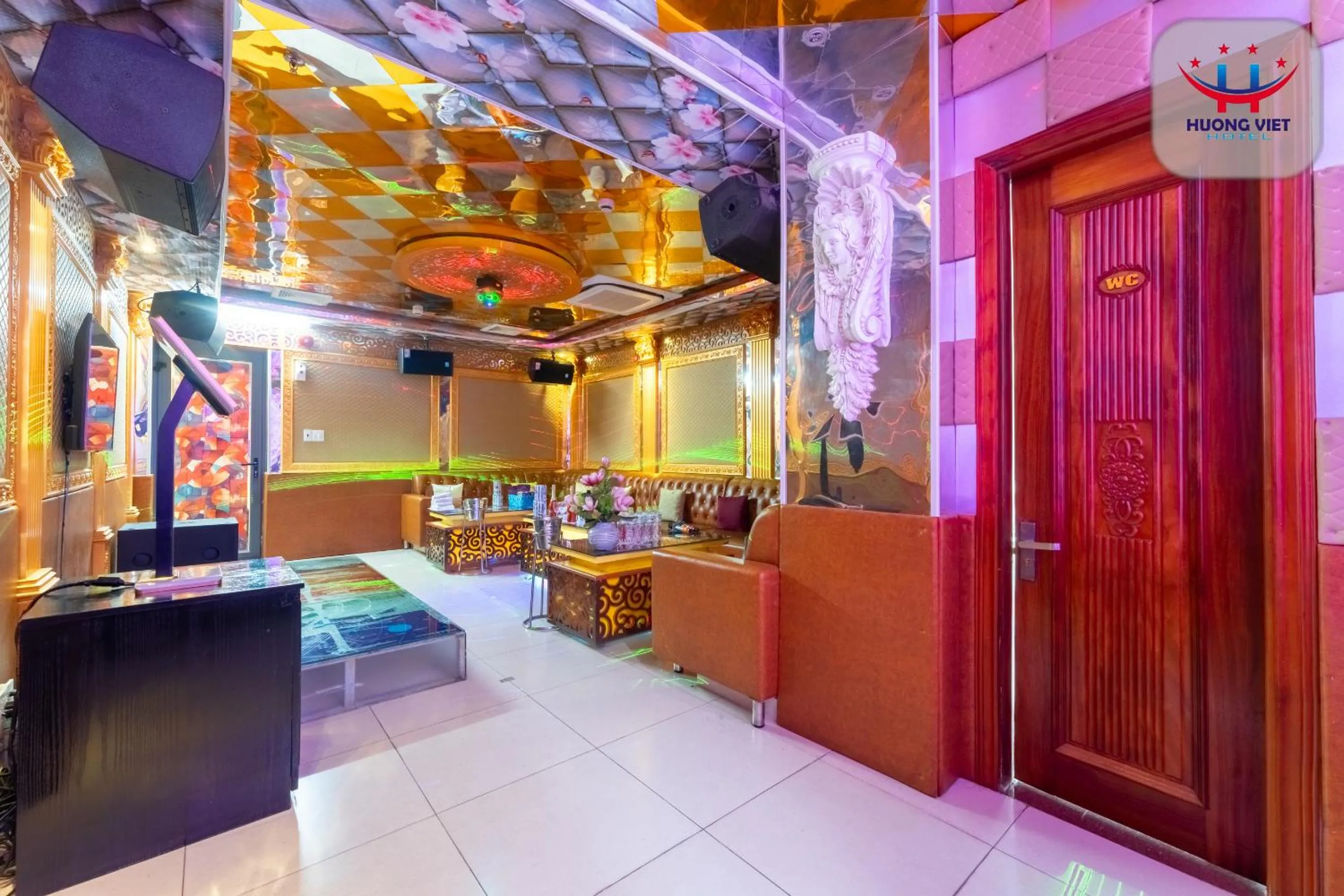 Karaoke in Huong Viet Hotel Quy Nhon - Beachfront