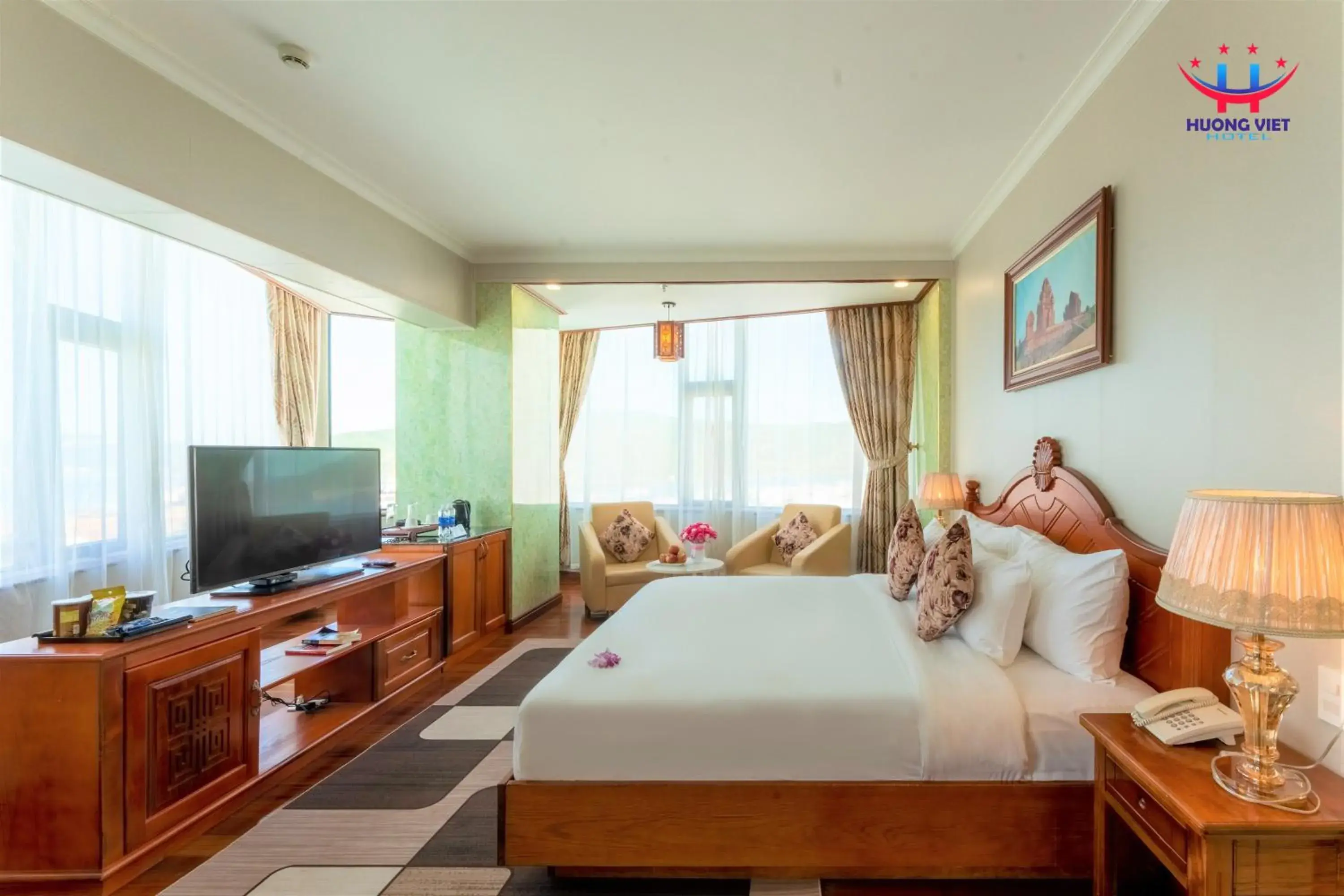 Deluxe Double Room With Port View in Huong Viet Hotel Quy Nhon - Beachfront Deluxe Double Room With Port View in Huong Viet Hotel Quy Nhon - Beachfront