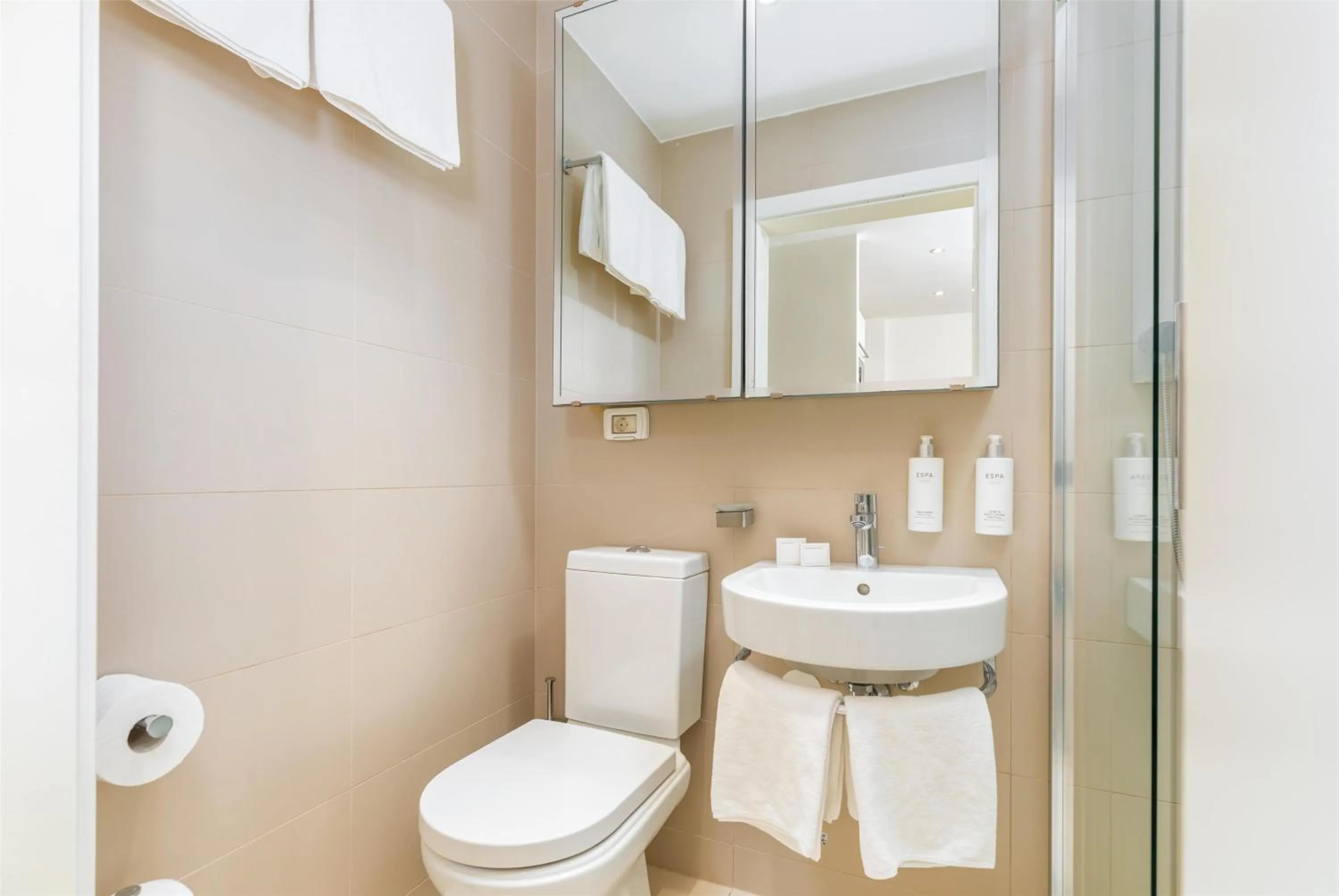 Bathroom in Park Plaza Verudela Pula