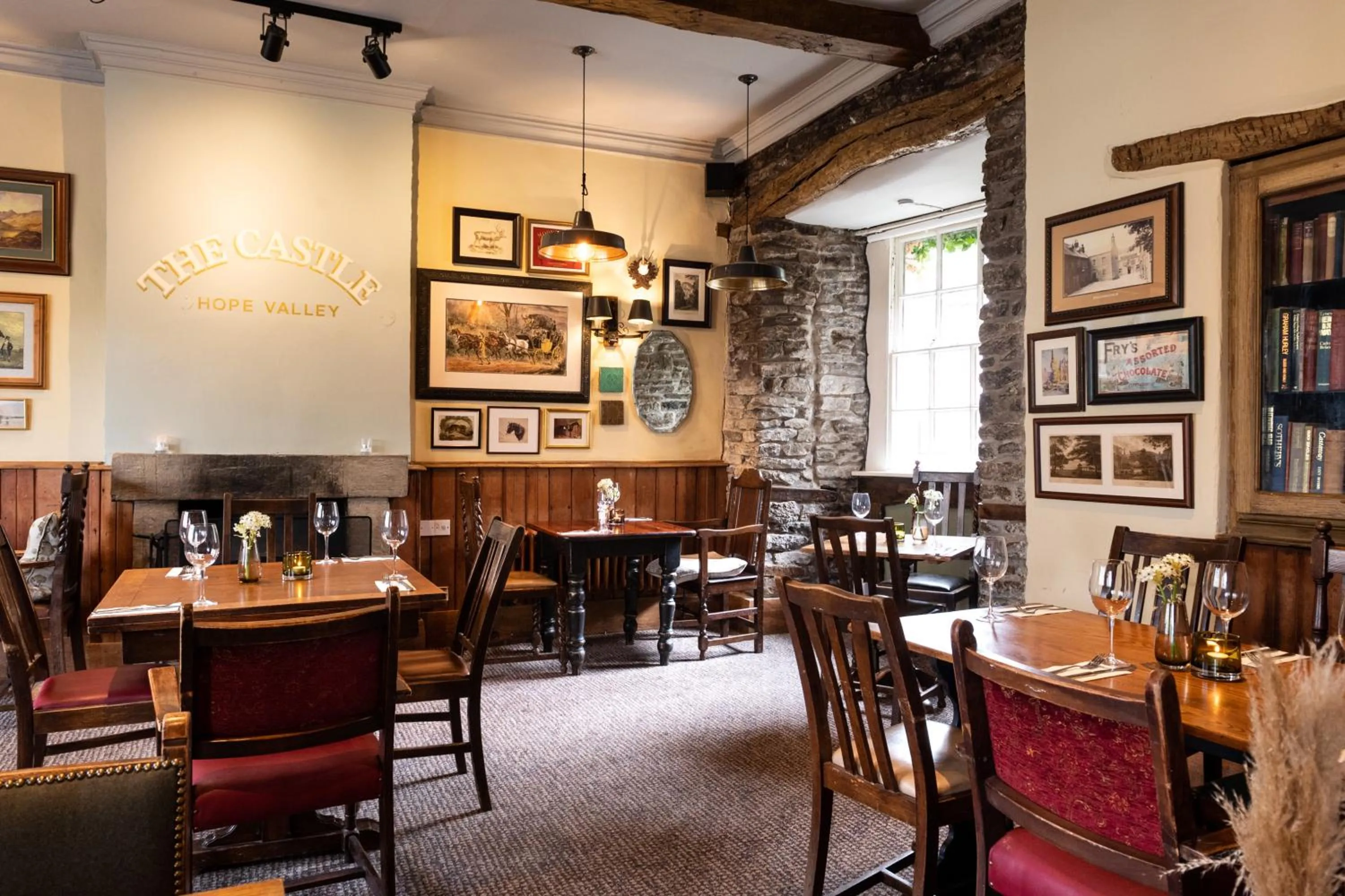 Restaurant/places to eat in The Castle by Innkeeper's Collection