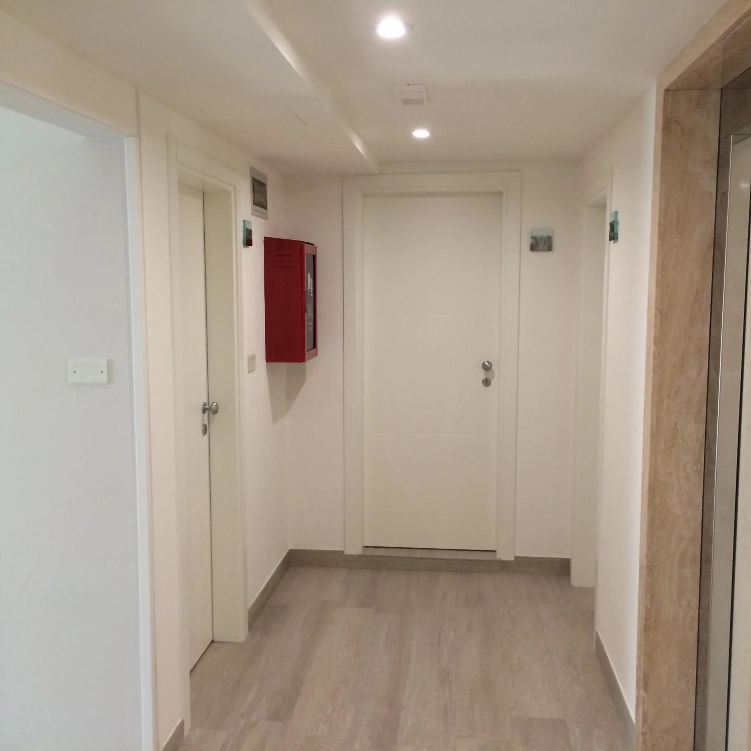 Area and facilities in Hotel Pigalle