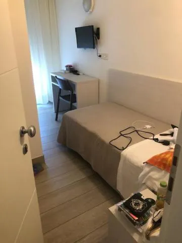 Bedroom, Bed in Hotel Pigalle