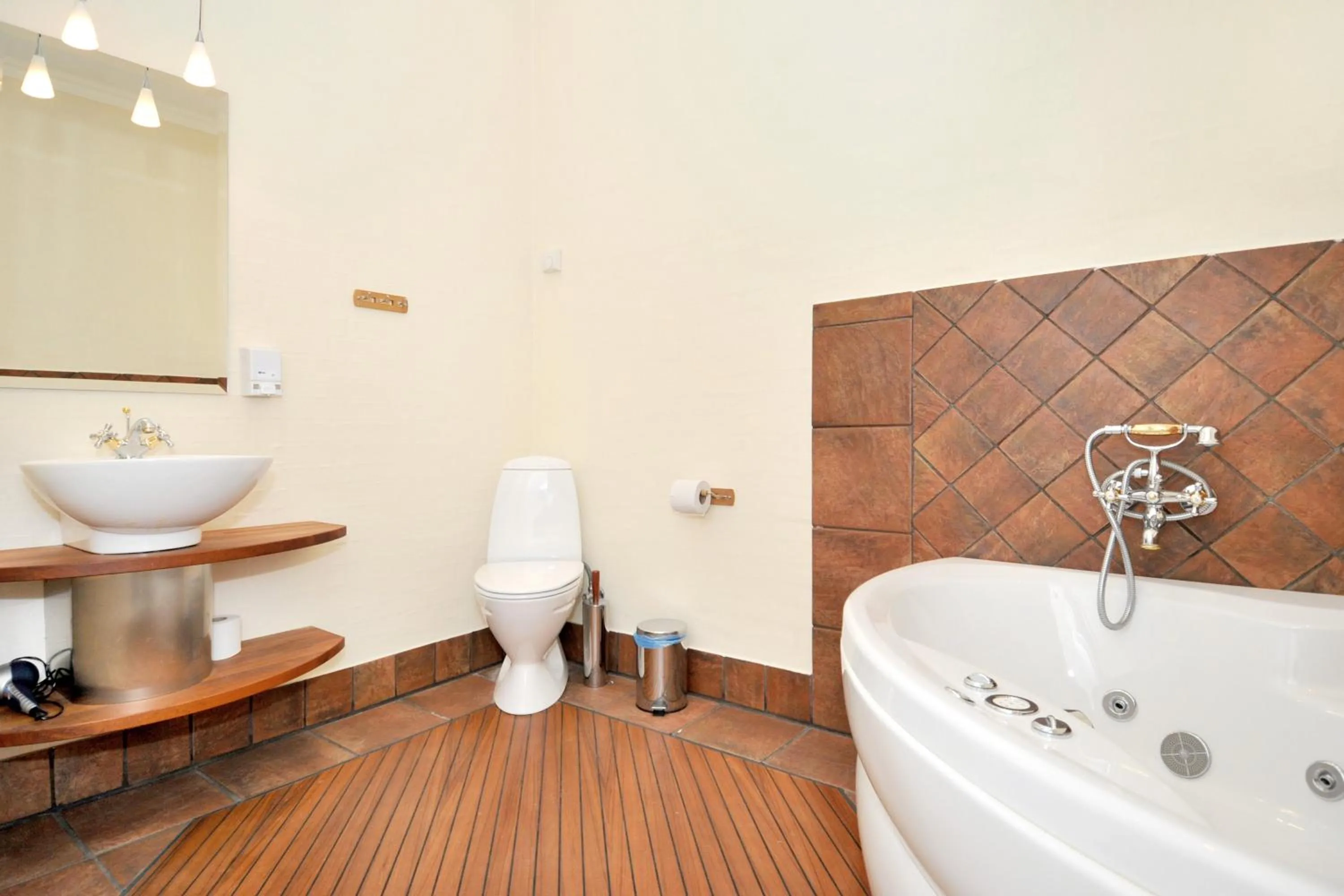 Property building in Best Bed