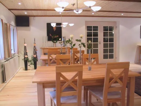 Dining area in Best Bed