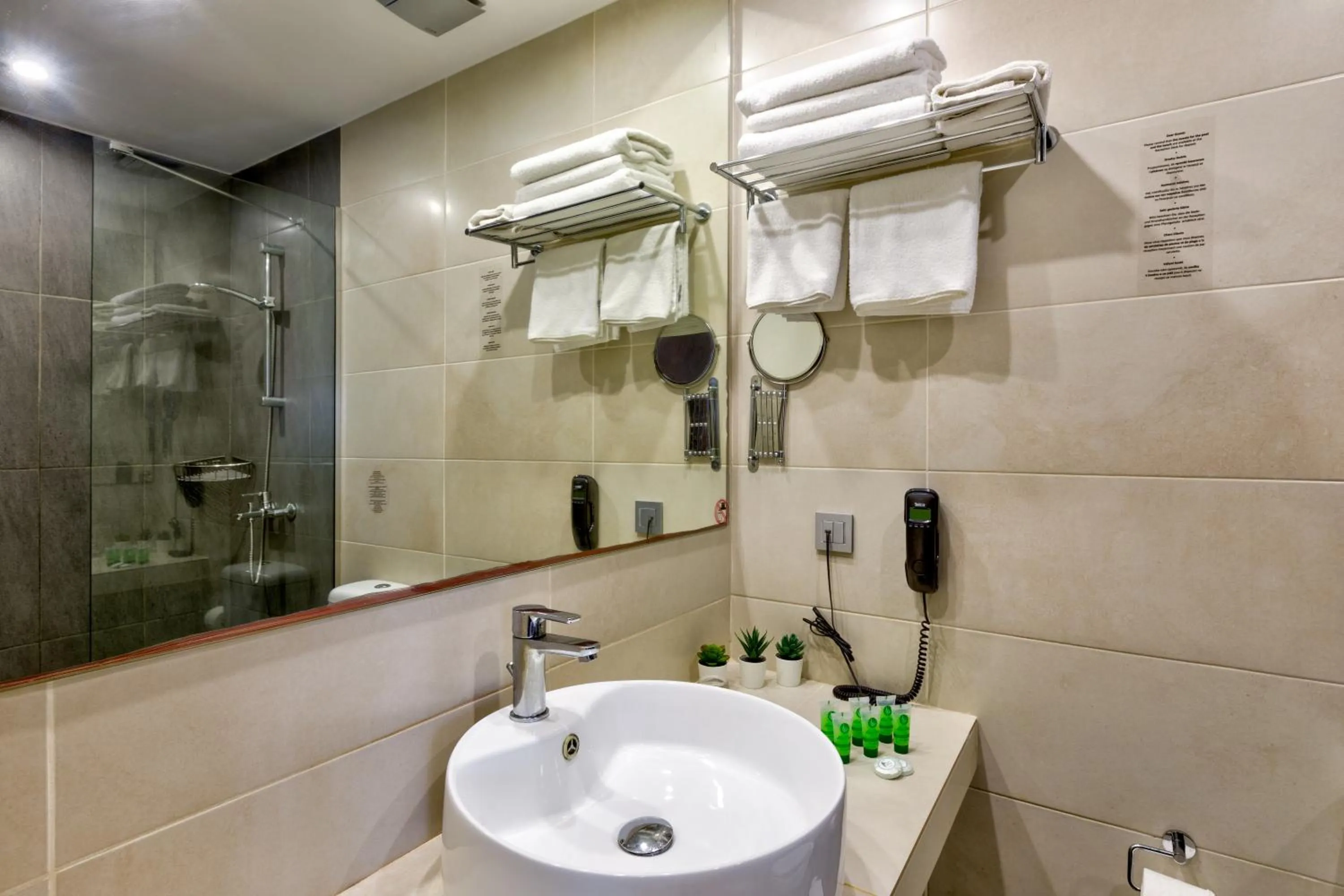 Bathroom in White Olive Premium Laganas