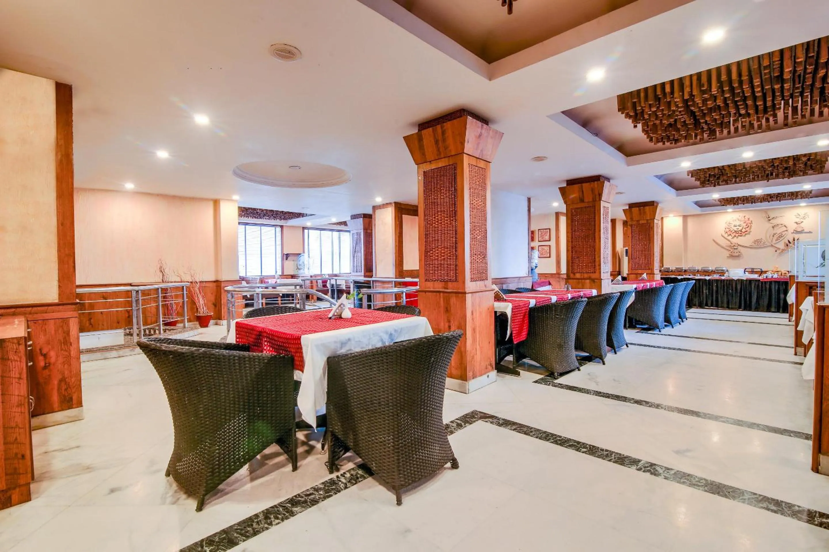 Restaurant/places to eat in Hotel Devi Grand - Katra