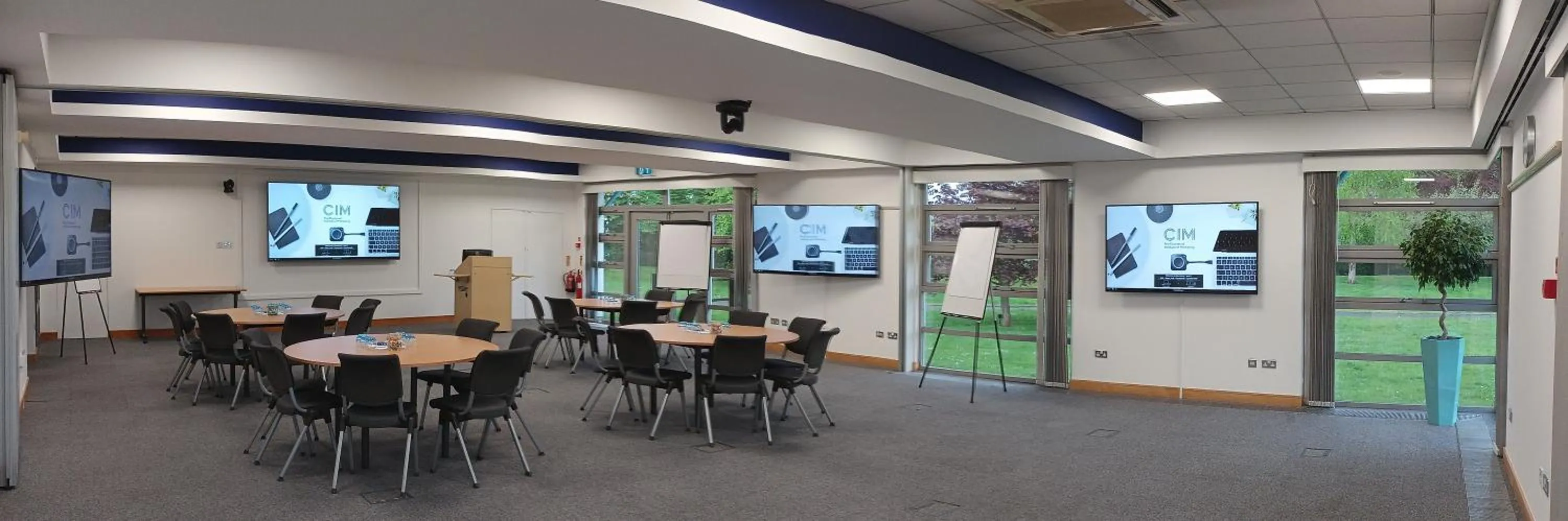 Meeting/conference room in CIM Business Centre