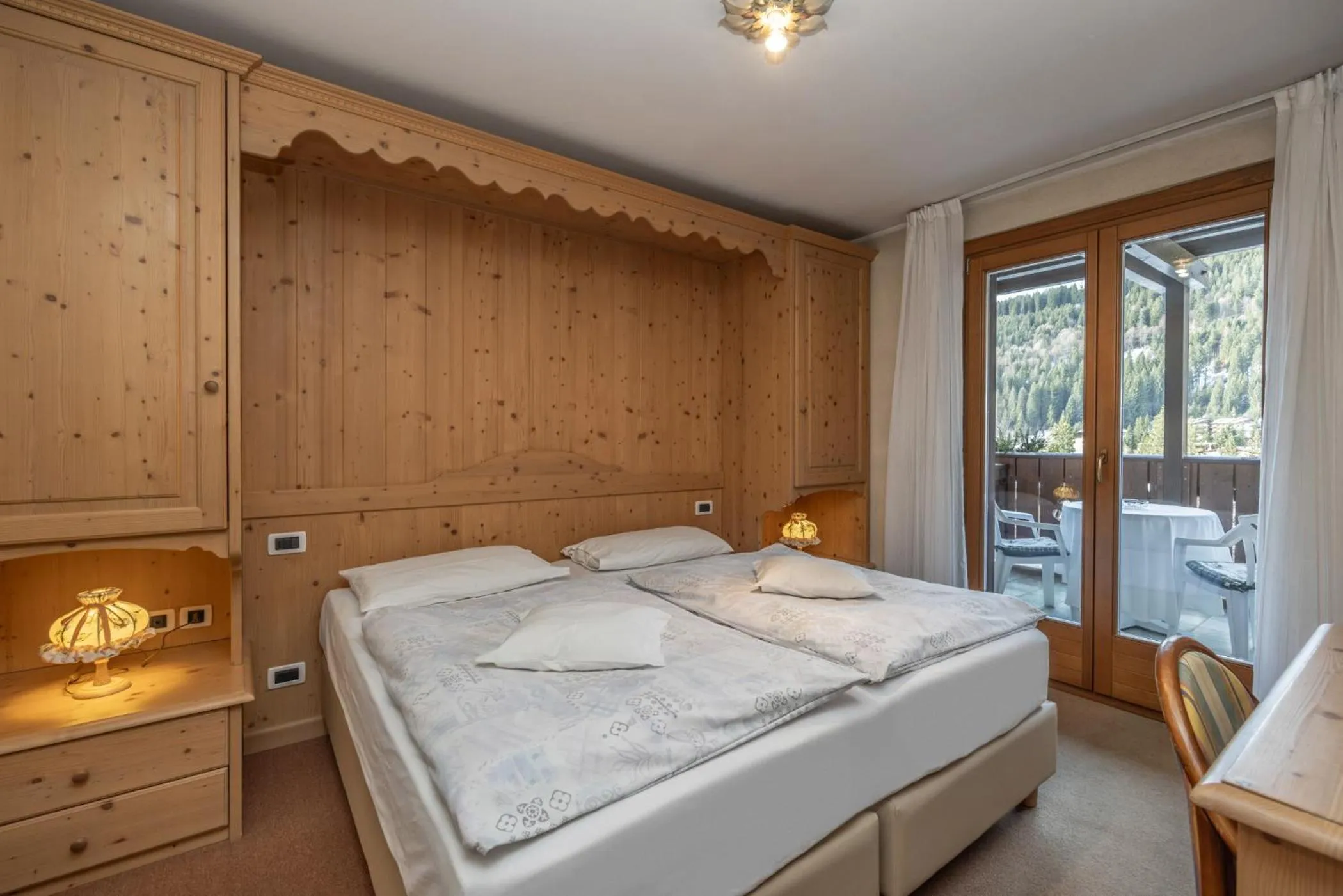 Bedroom, Bed in HOTEL GARNi NORMA