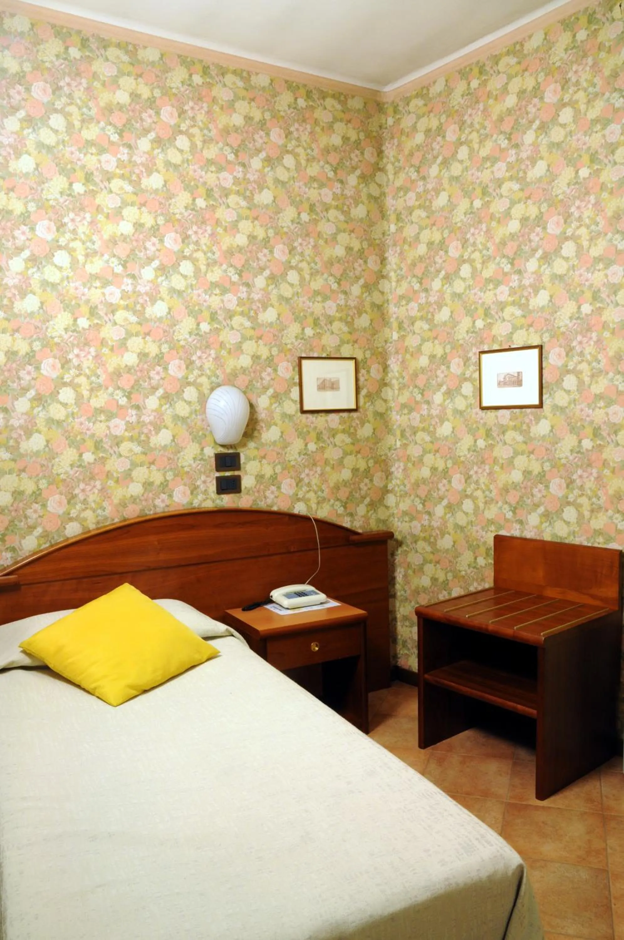 Photo of the whole room, Bed in Hotel Button