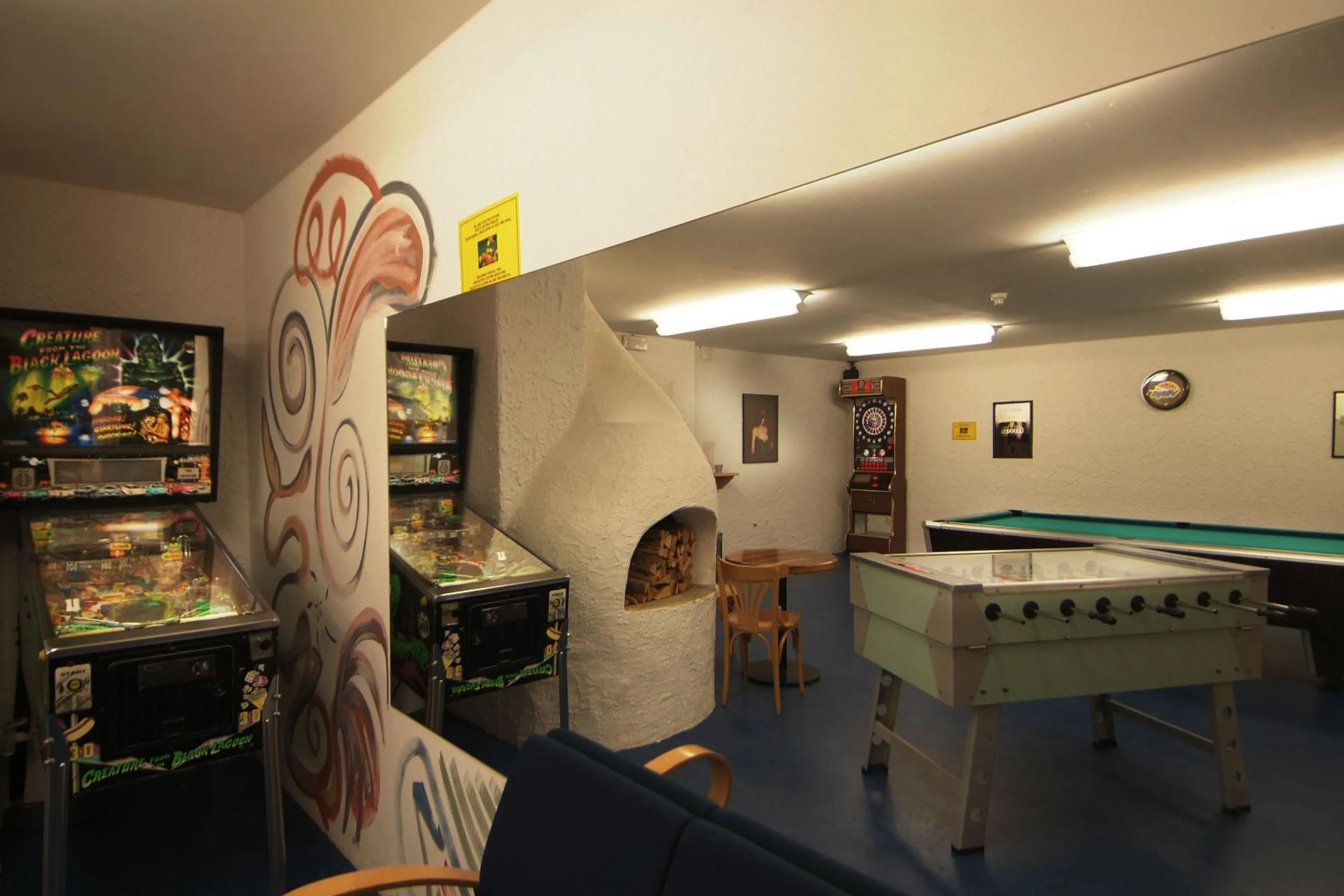 Billiard in Good Life Hotel Zirm