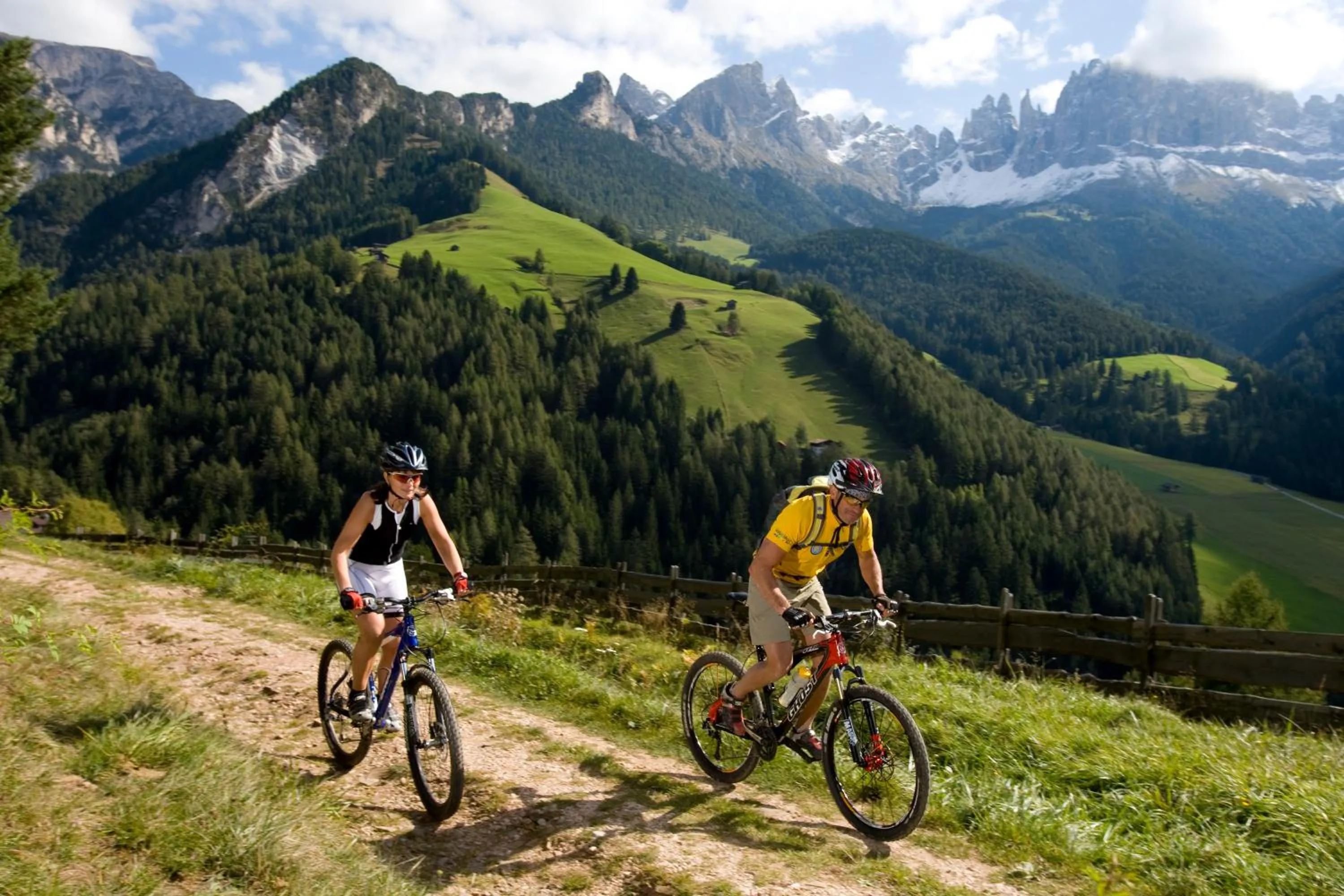 Cycling in Good Life Hotel Zirm