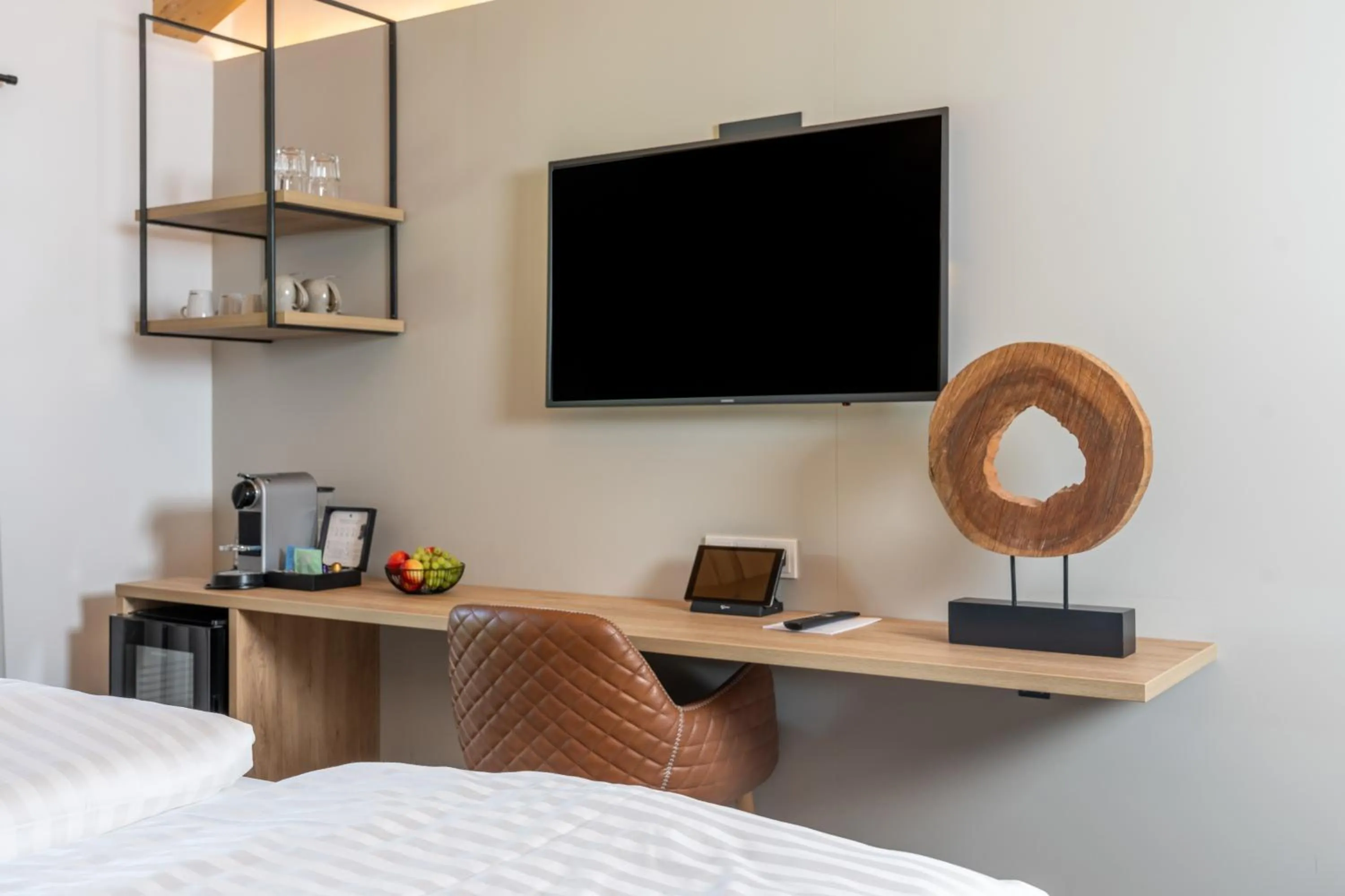 TV and multimedia, Bed in Stockinggut by AvenidA