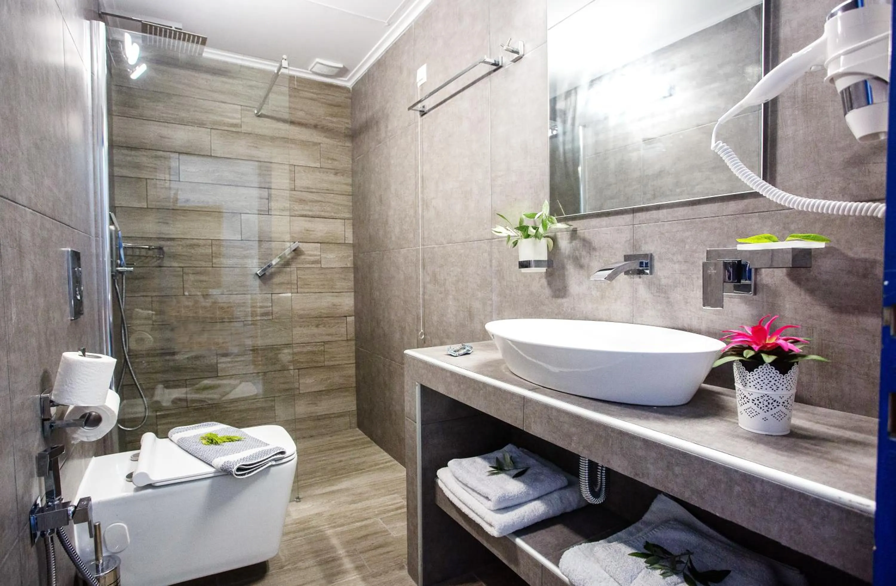 Toilet in The Blue Beach Apartments