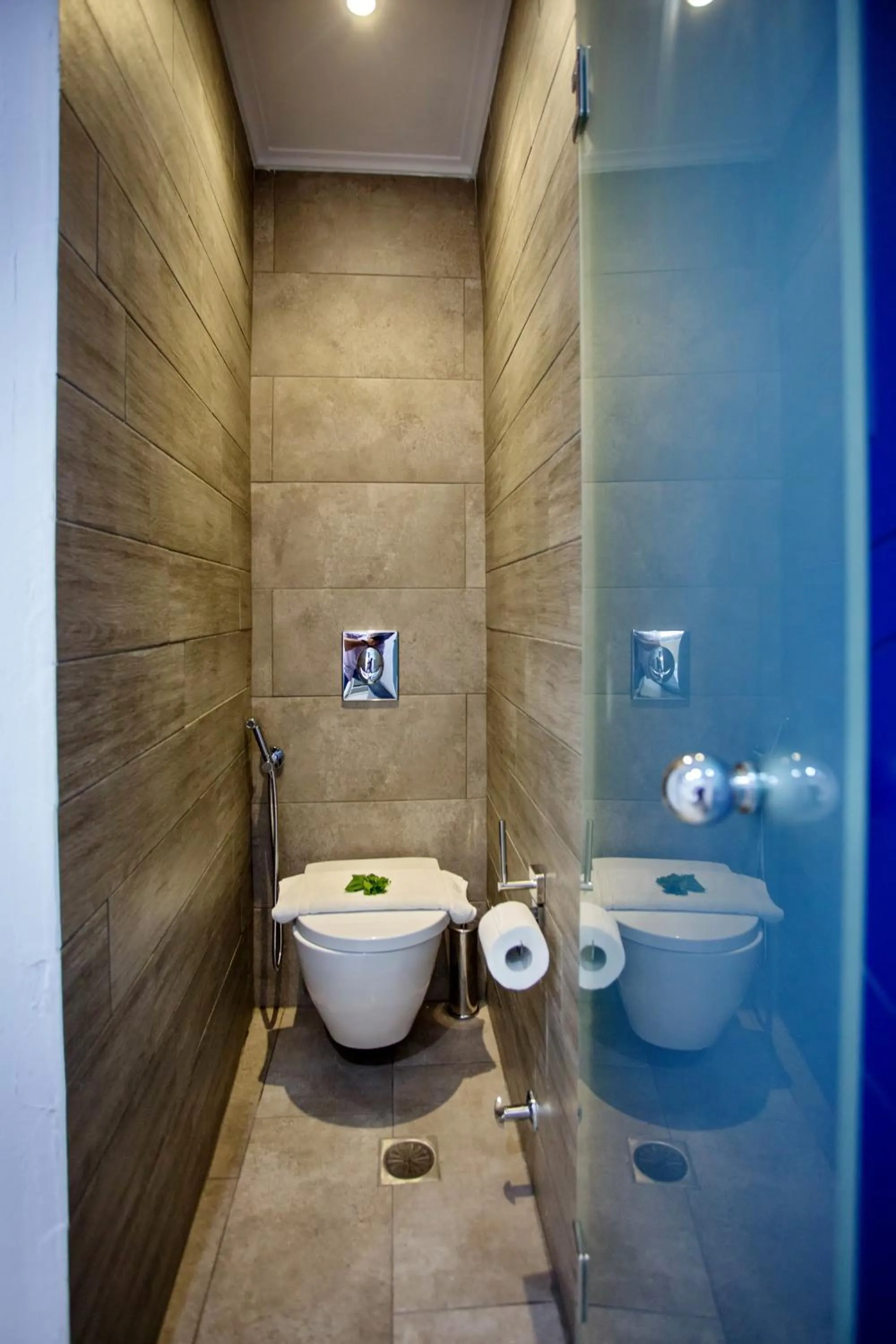 Toilet in The Blue Beach Apartments