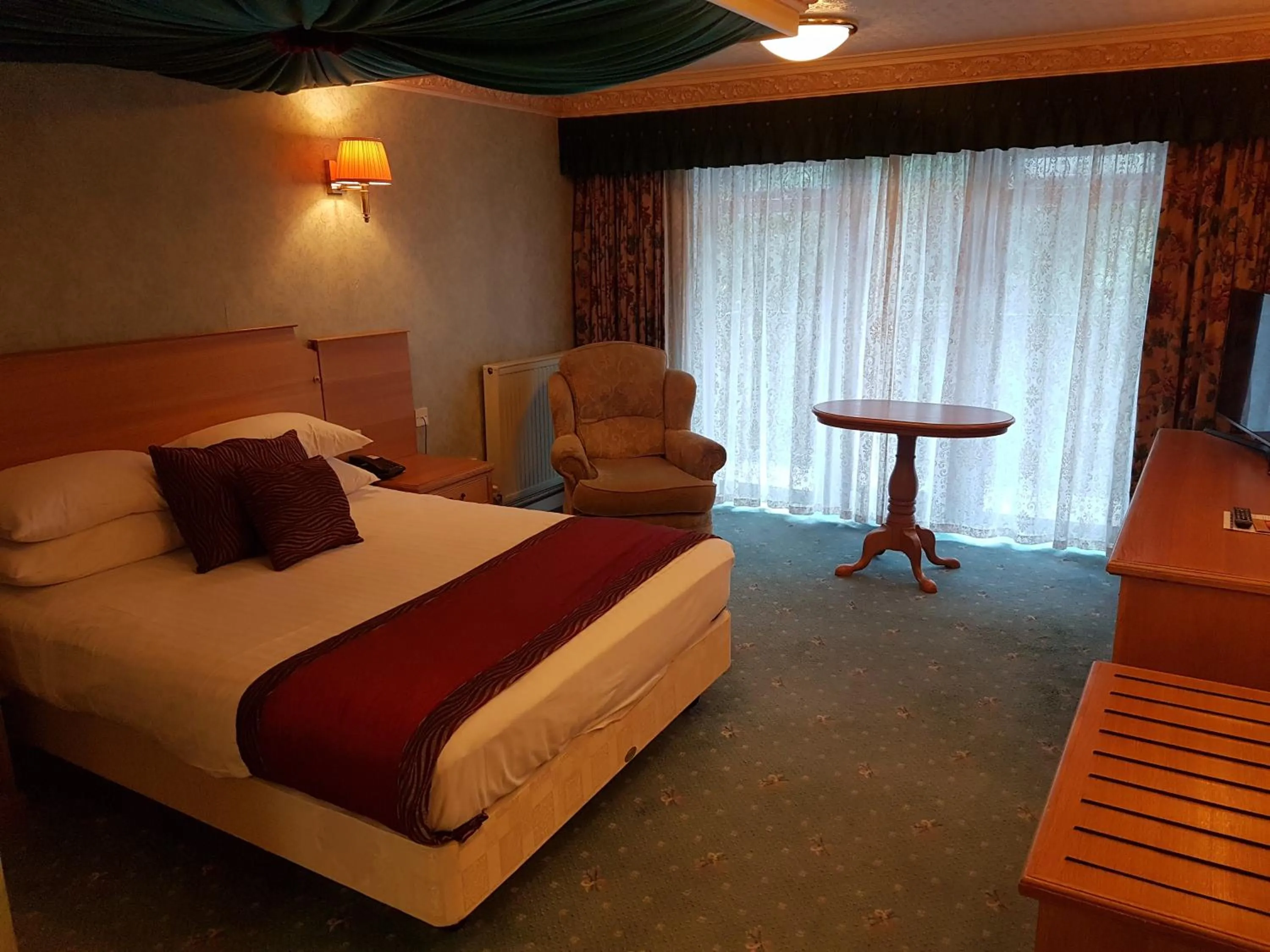 Photo of the whole room in Bredbury Hall Hotel