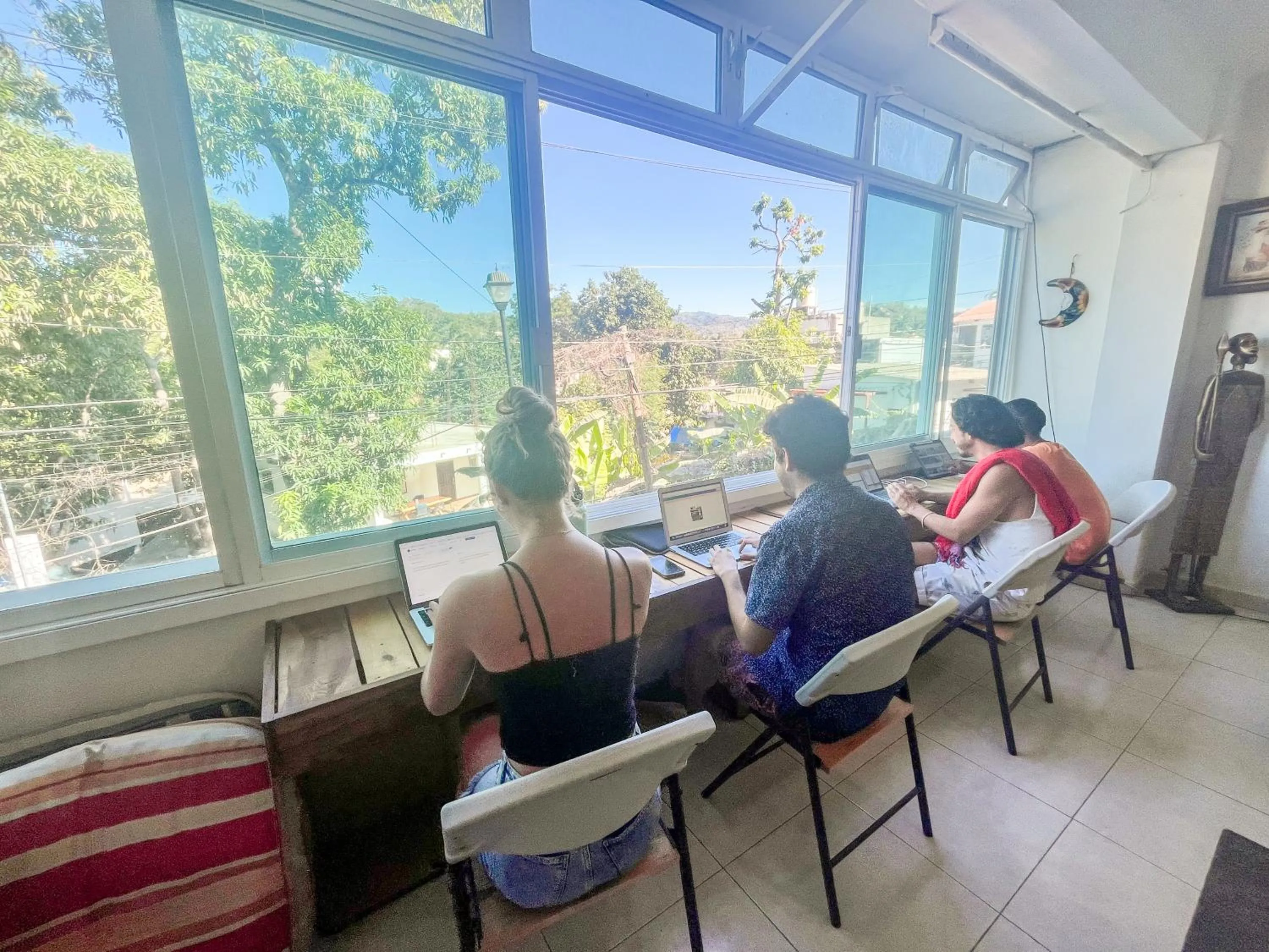 Living room in ITH Sayulita Amazing Surf Hostel