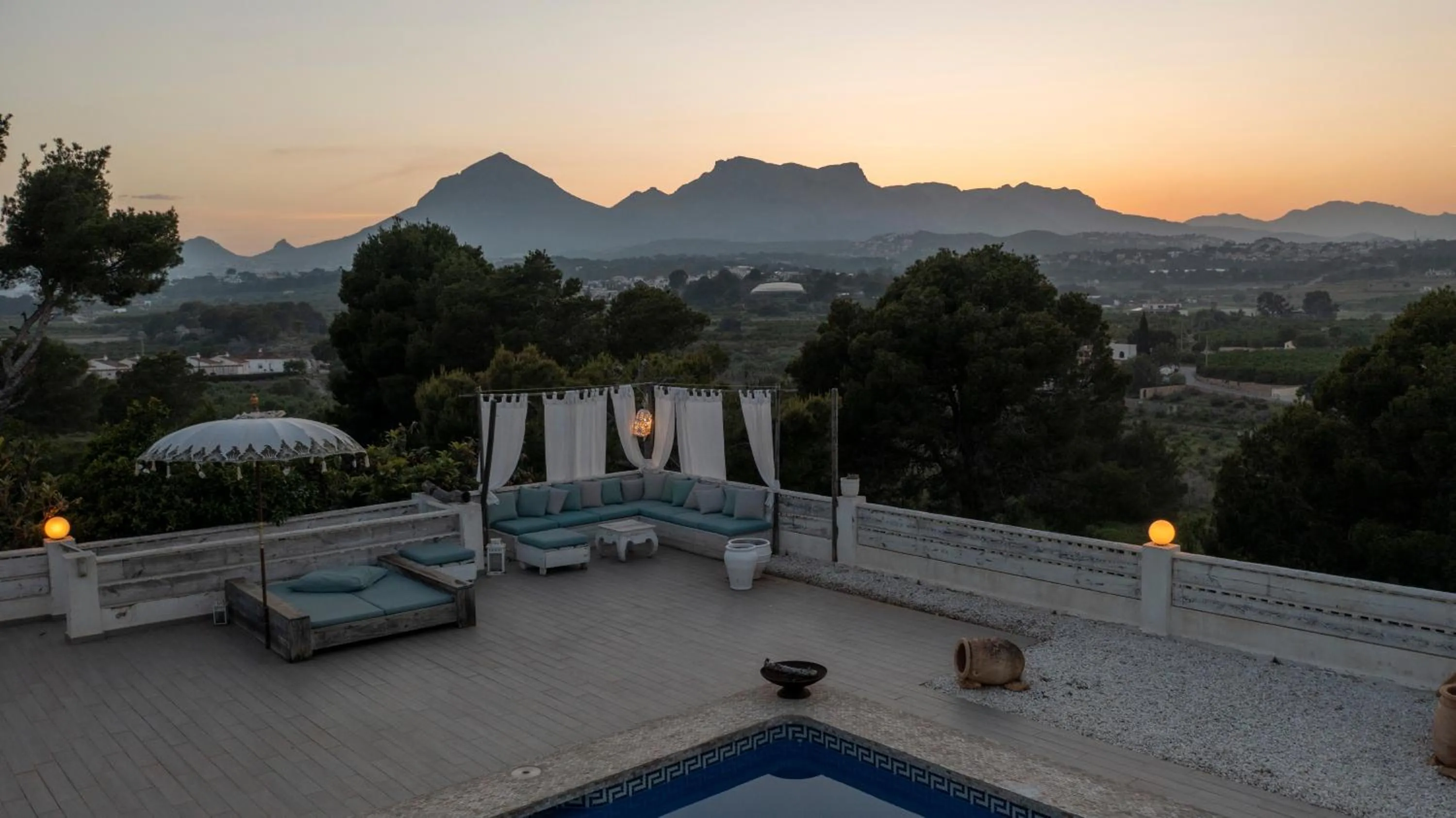 Mountain view in elparaiso-altea Apartment "Sylvia" ADULTS ONLY Bed & Borrel