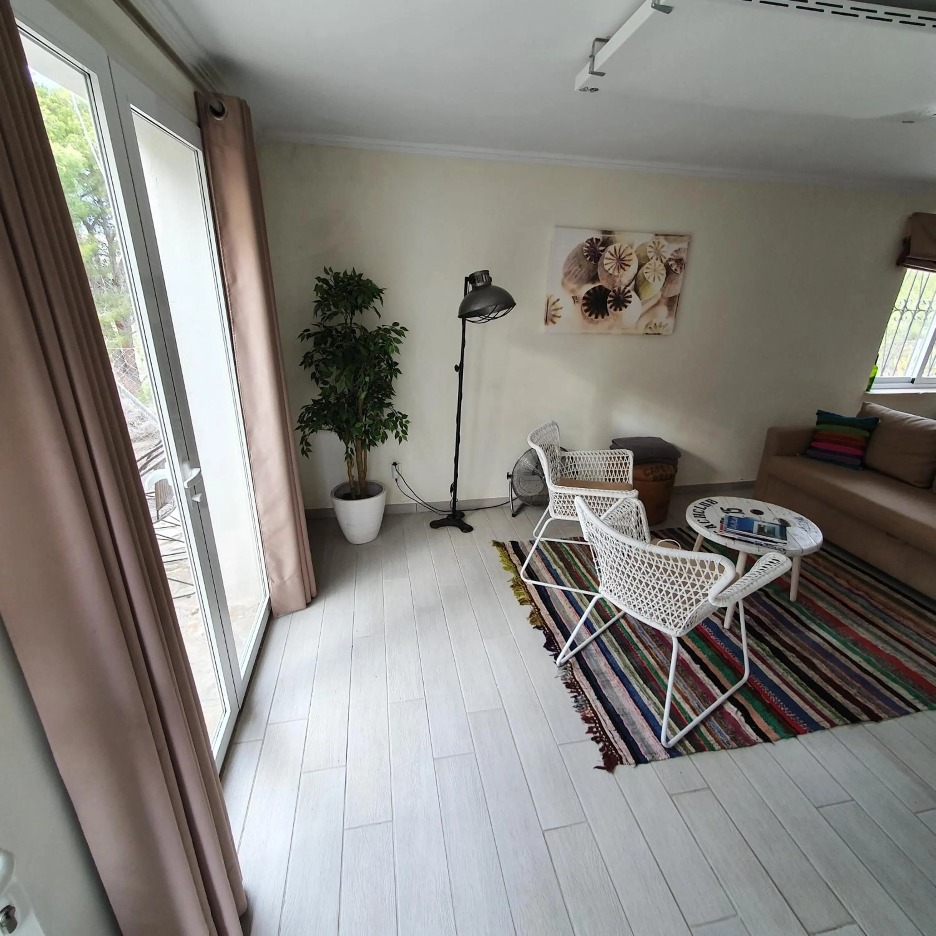 TV and multimedia in elparaiso-altea Apartment "Sylvia" ADULTS ONLY Bed & Borrel