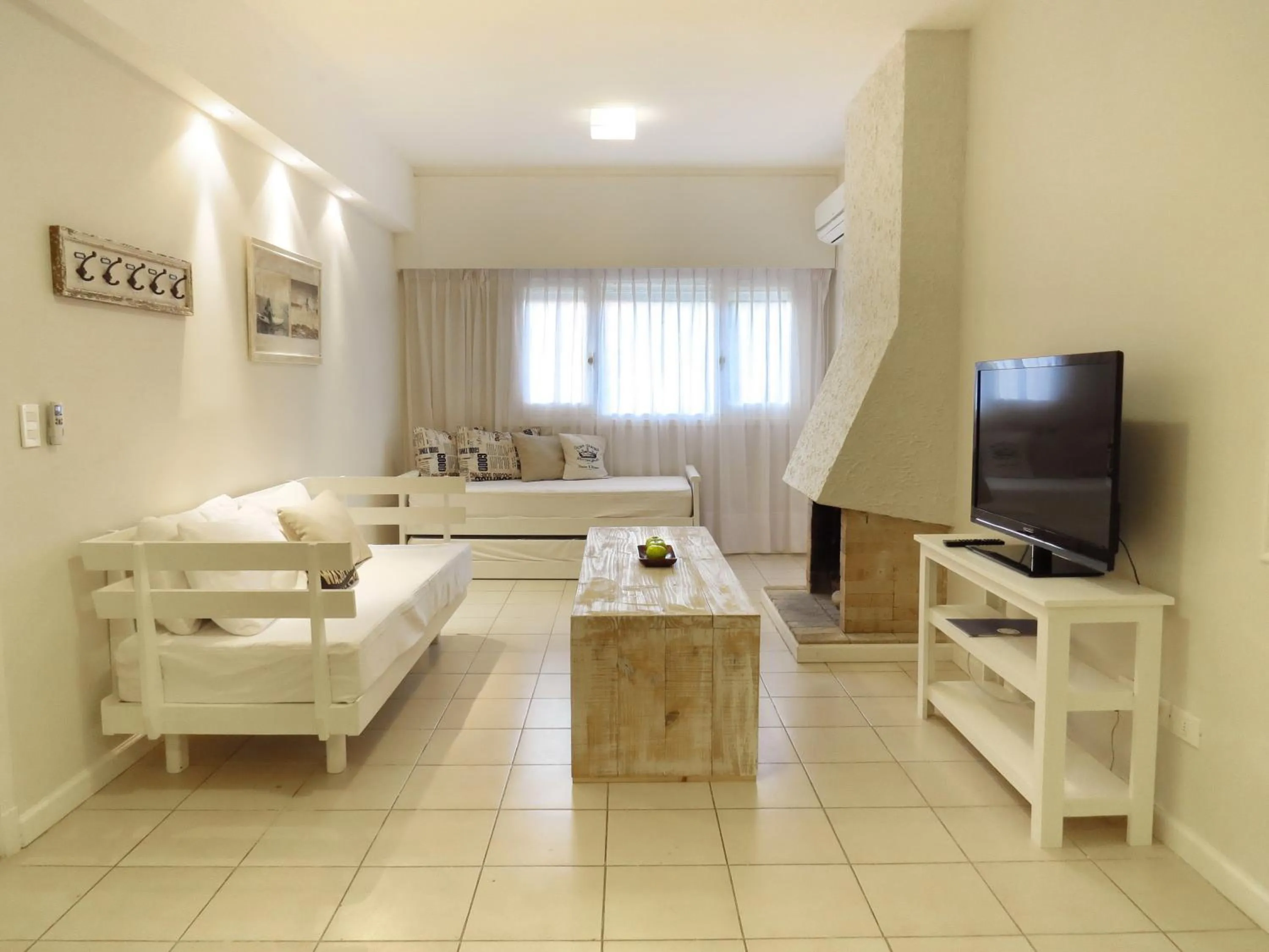 TV and multimedia in Atlántico Boutique Hotel