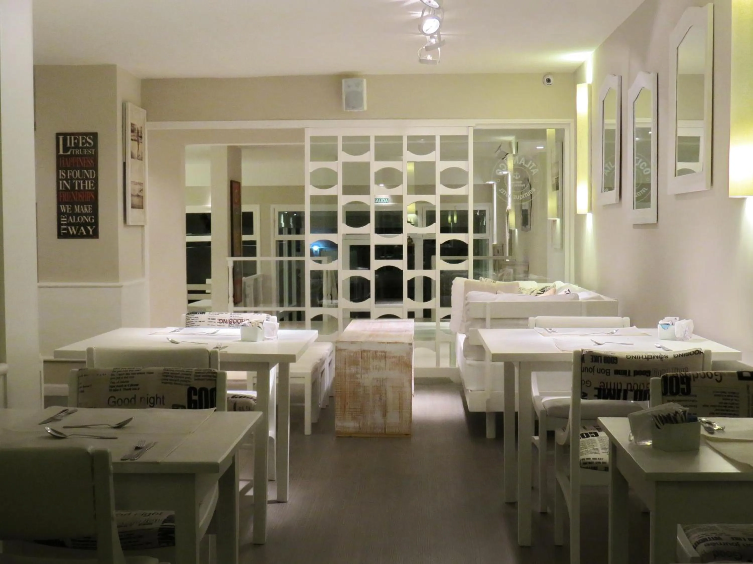 Restaurant/places to eat in Atlántico Boutique Hotel