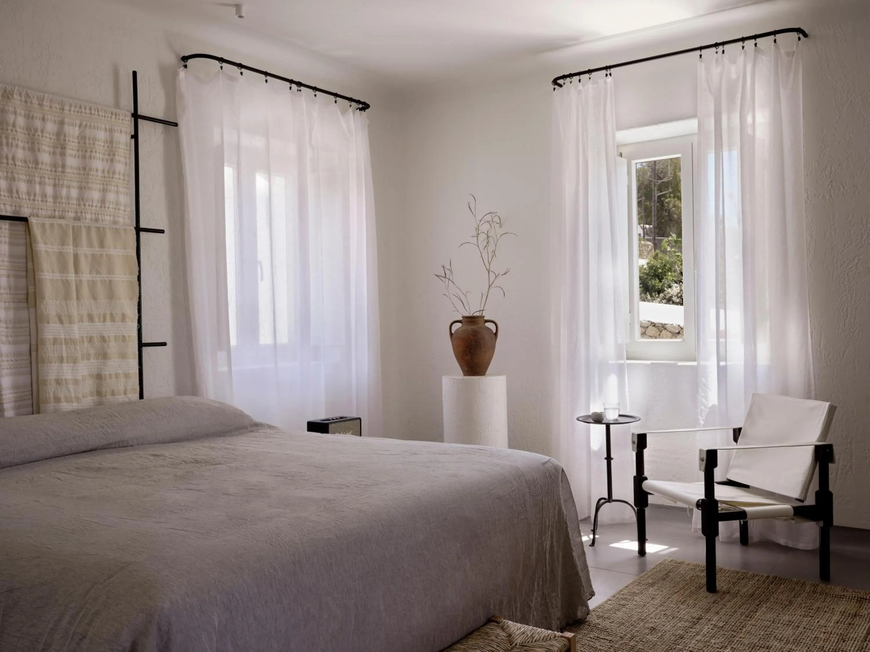 Photo of the whole room, Bed in Boheme Mykonos Town - Small Luxury Hotels of the World