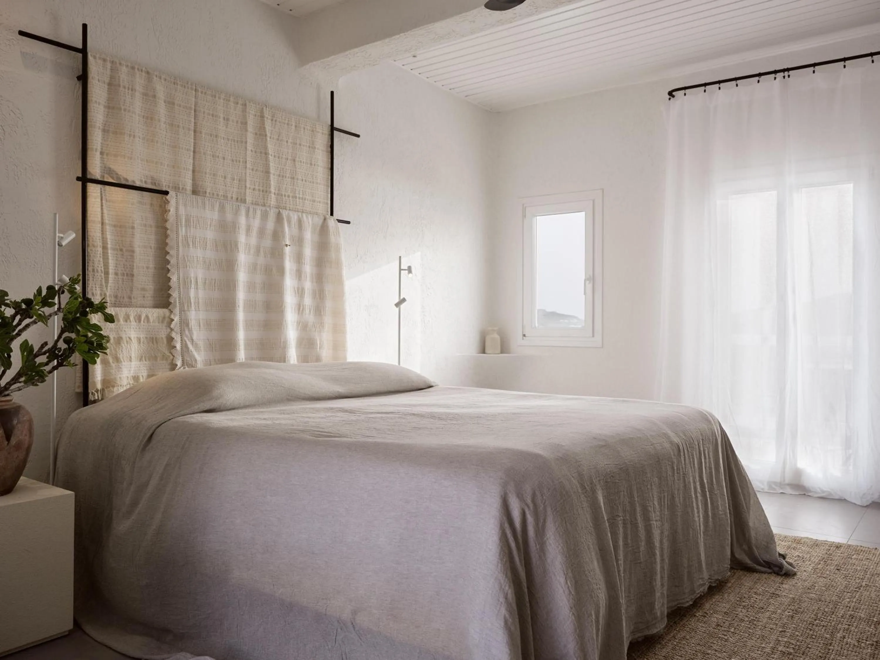 Photo of the whole room, Bed in Boheme Mykonos Town - Small Luxury Hotels of the World