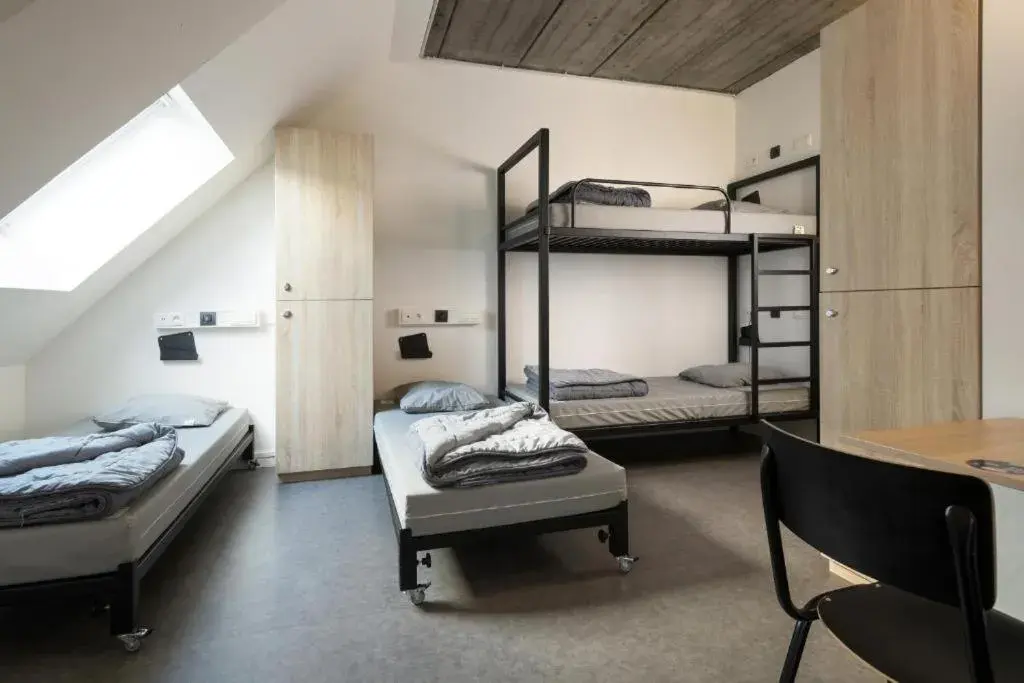 Single Bed in Dormitory Room in Auberge de Jeunesse Charleroi Youth Hostel Single Bed in Dormitory Room in Auberge de Jeunesse Charleroi Youth Hostel