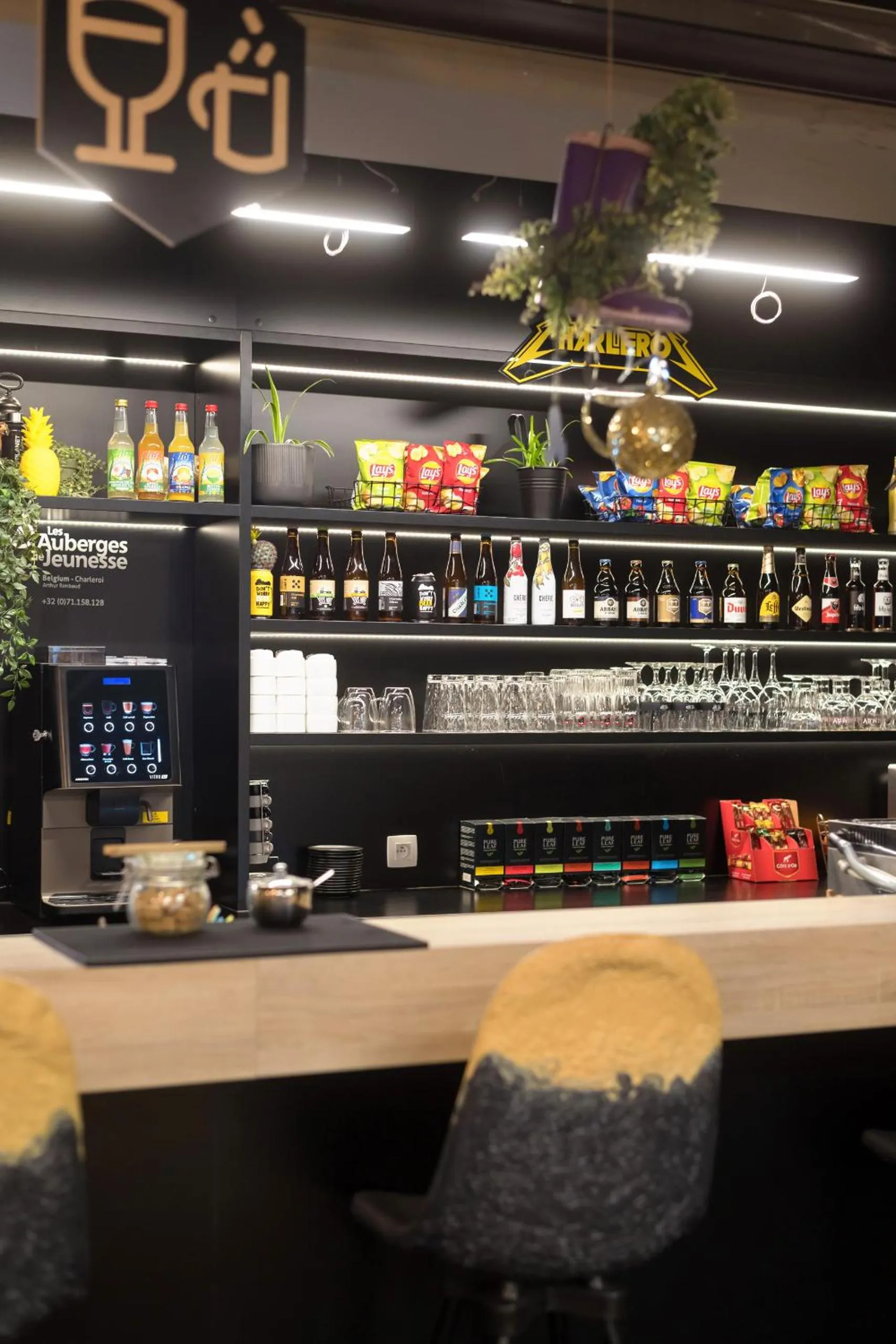 Lounge or bar in Auberge Jeunesse Charleroi Youth Hostel