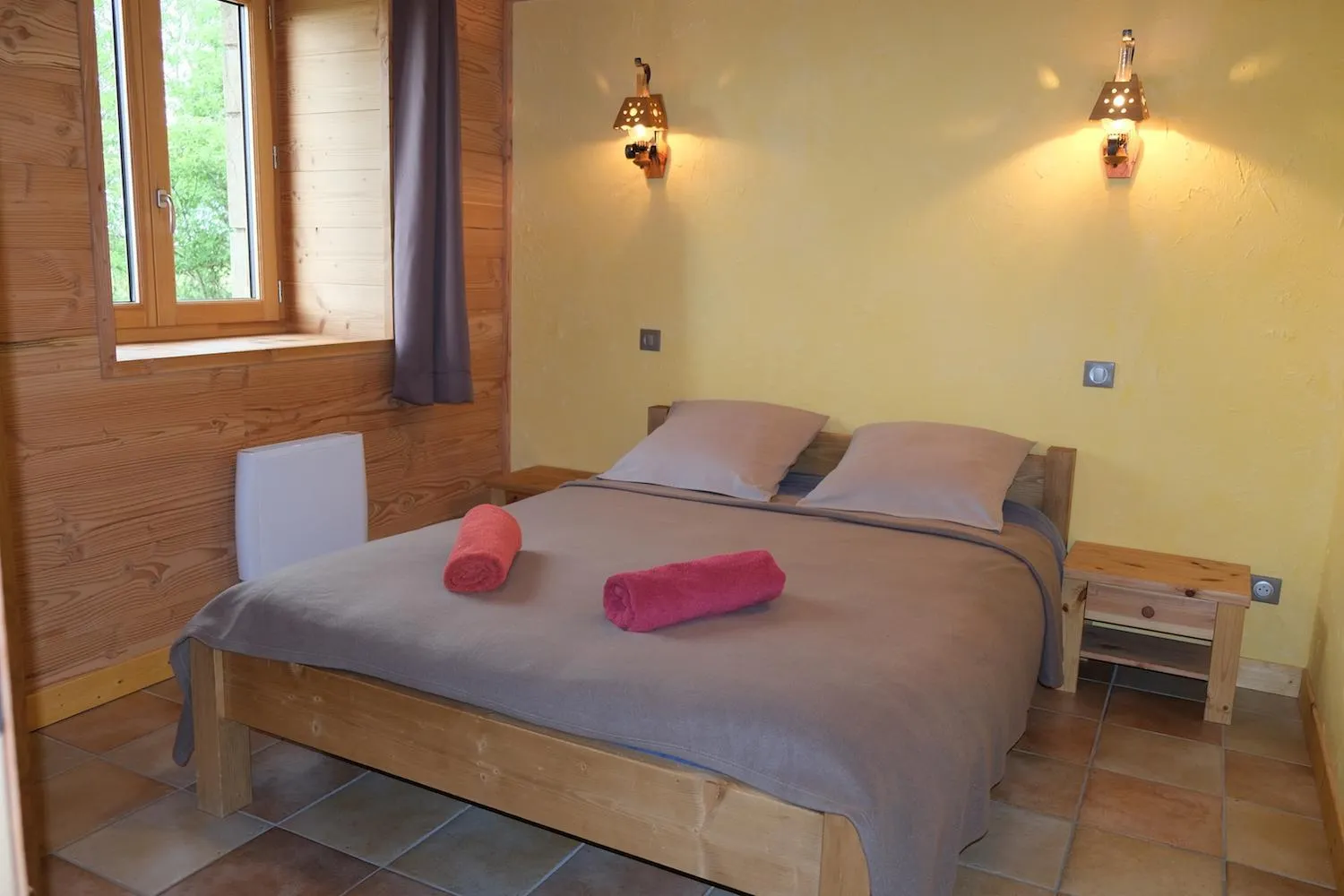Photo of the whole room, Bed in le Corral chambre d'hôte