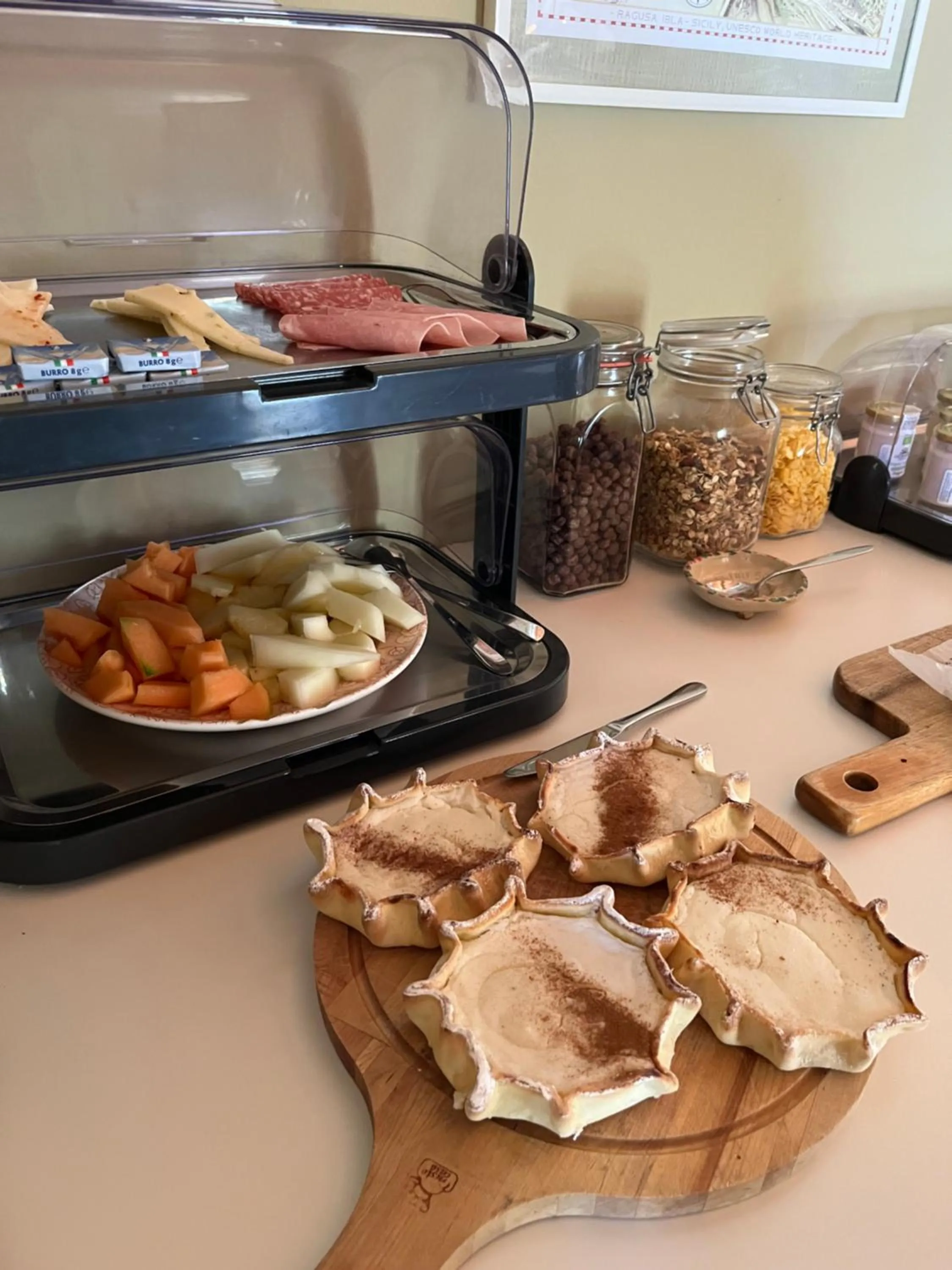 Buffet breakfast in Dimora di Dante