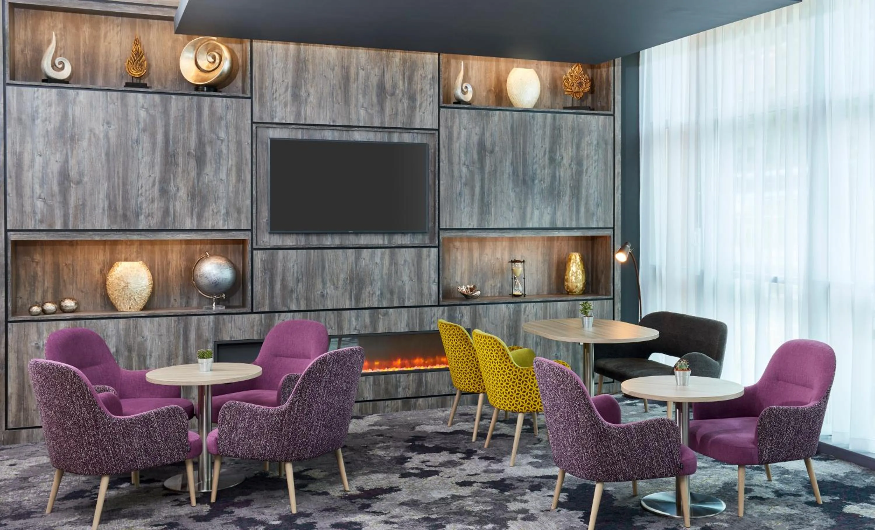 Lobby or reception in Leonardo Hotel Sheffield