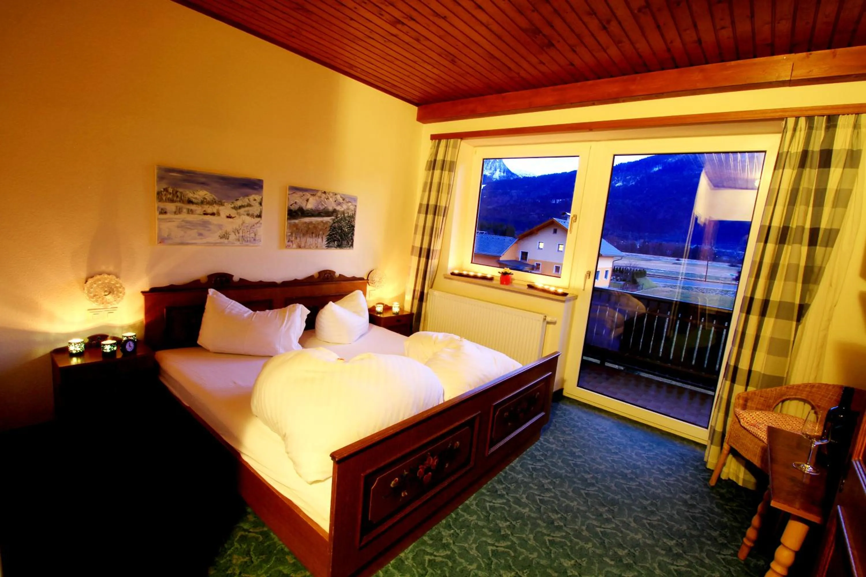 Photo of the whole room, Bed in Hotel Sonnleitn