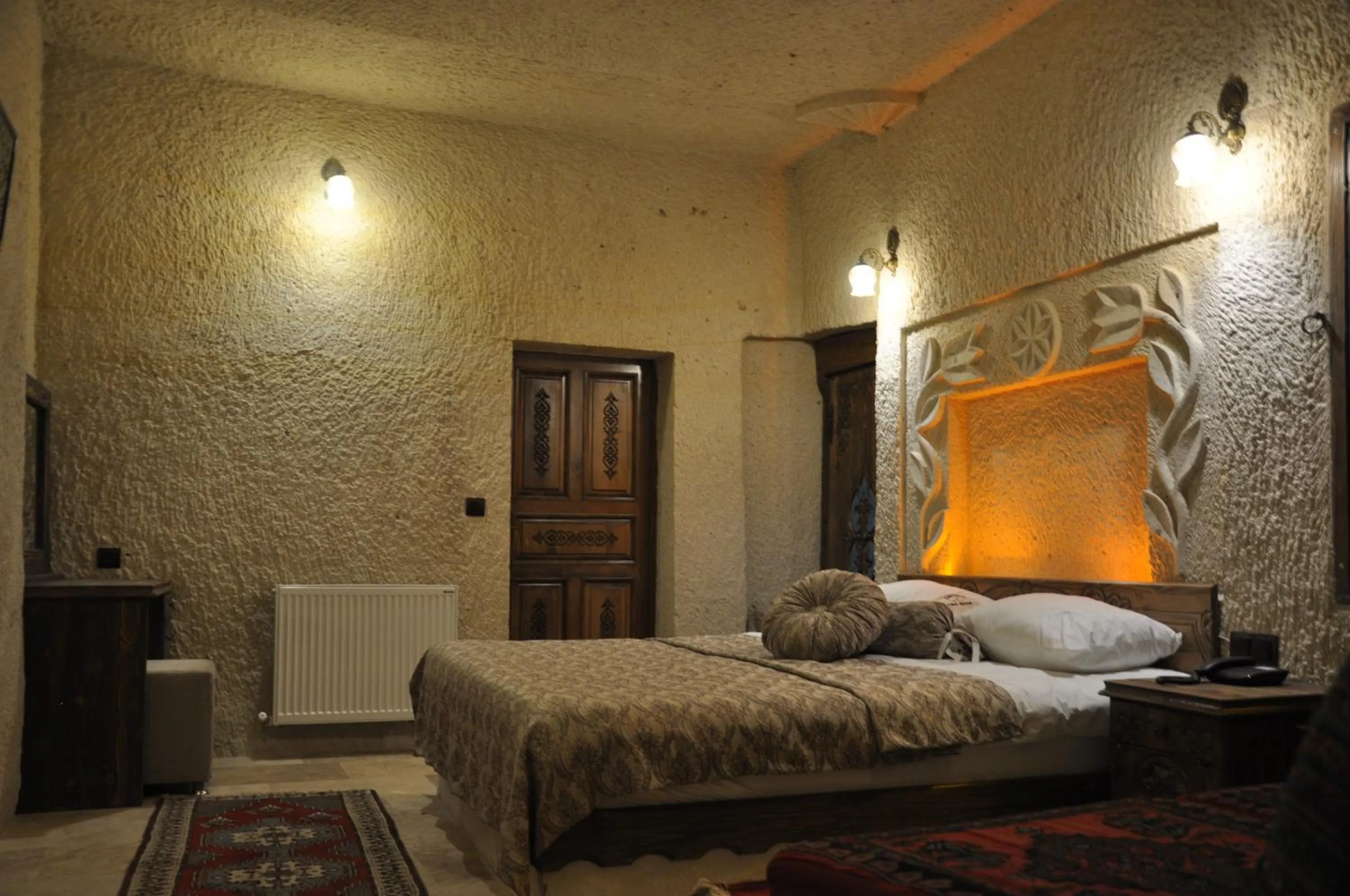 Bed in Çavuşin Cave House-Cappadocia
