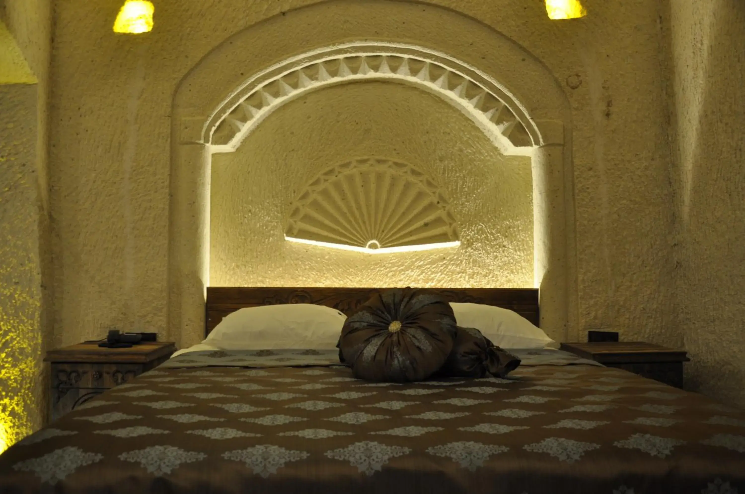 Deluxe Double Room in Çavuşin Cave House-Cappadocia Deluxe Double Room in Çavuşin Cave House-Cappadocia