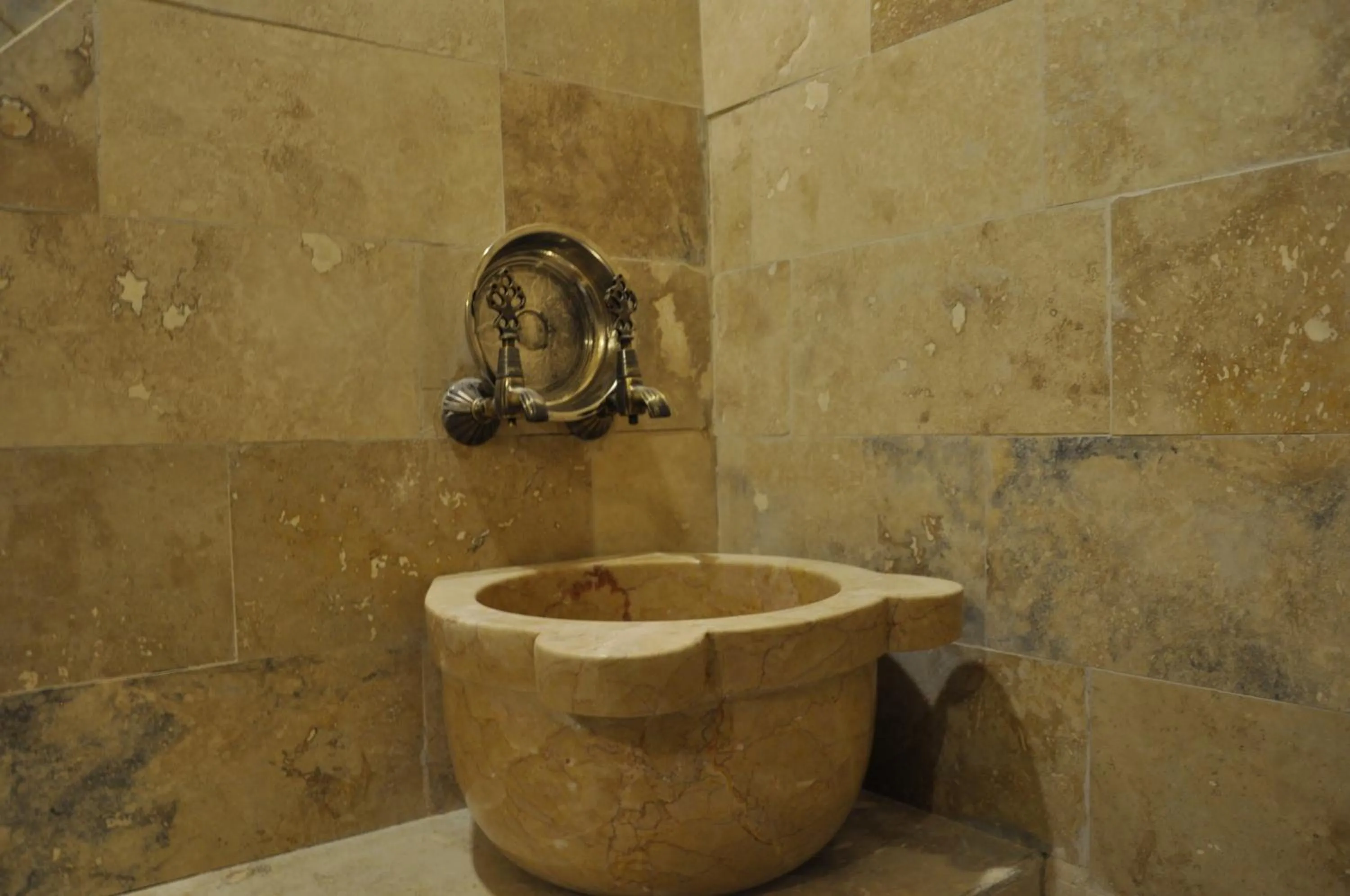 Bathroom in Çavuşin Cave House-Cappadocia